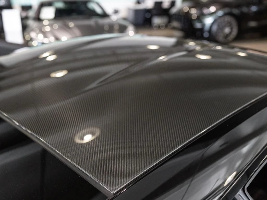 Aston Martin-V8 Vantage-image-20