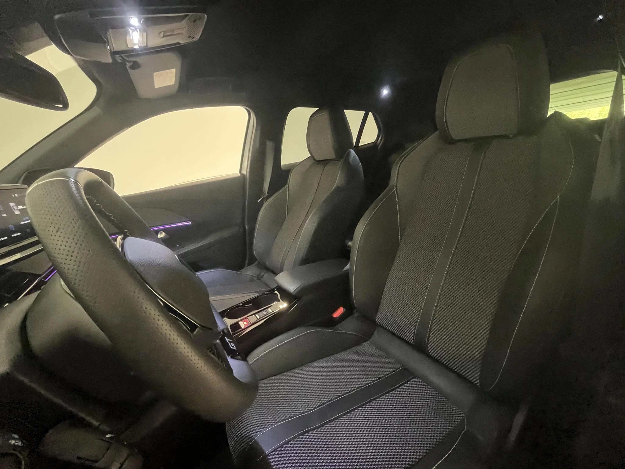 Peugeot-e-2008-image-20