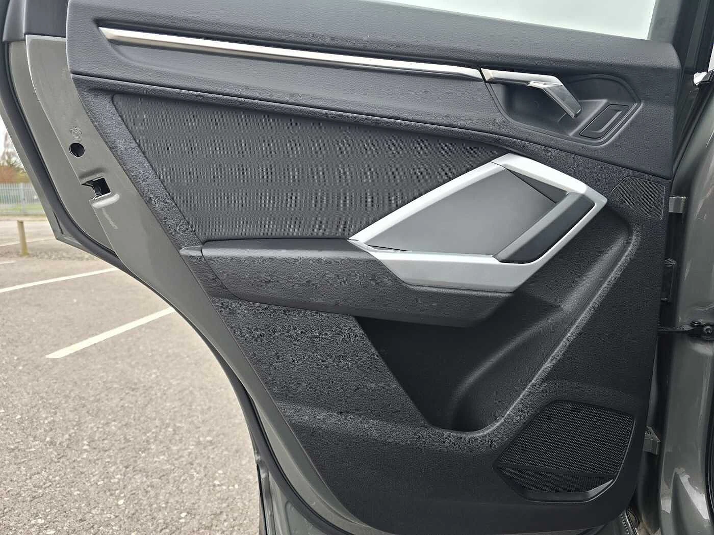 Audi-Q3-image-43