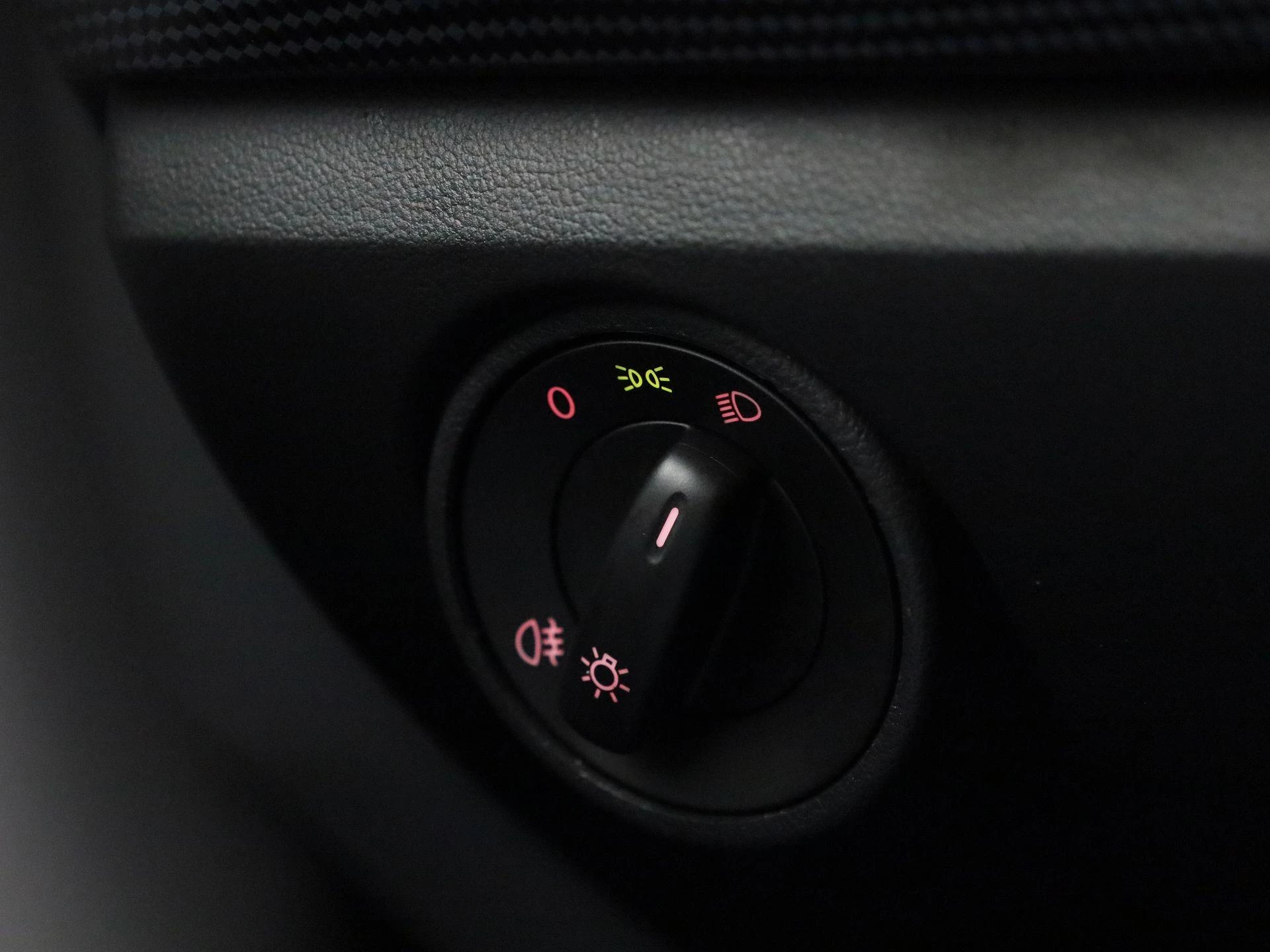 Volkswagen-up!-image-16
