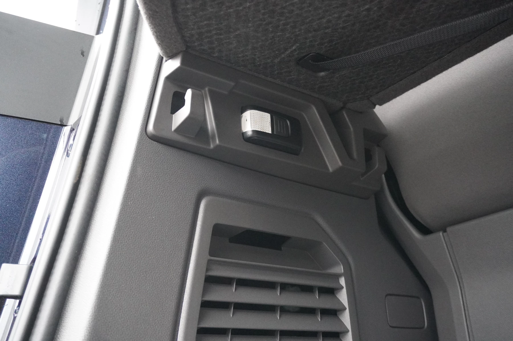 Volkswagen Multivan 2.0 TDI Life 5dr DSG