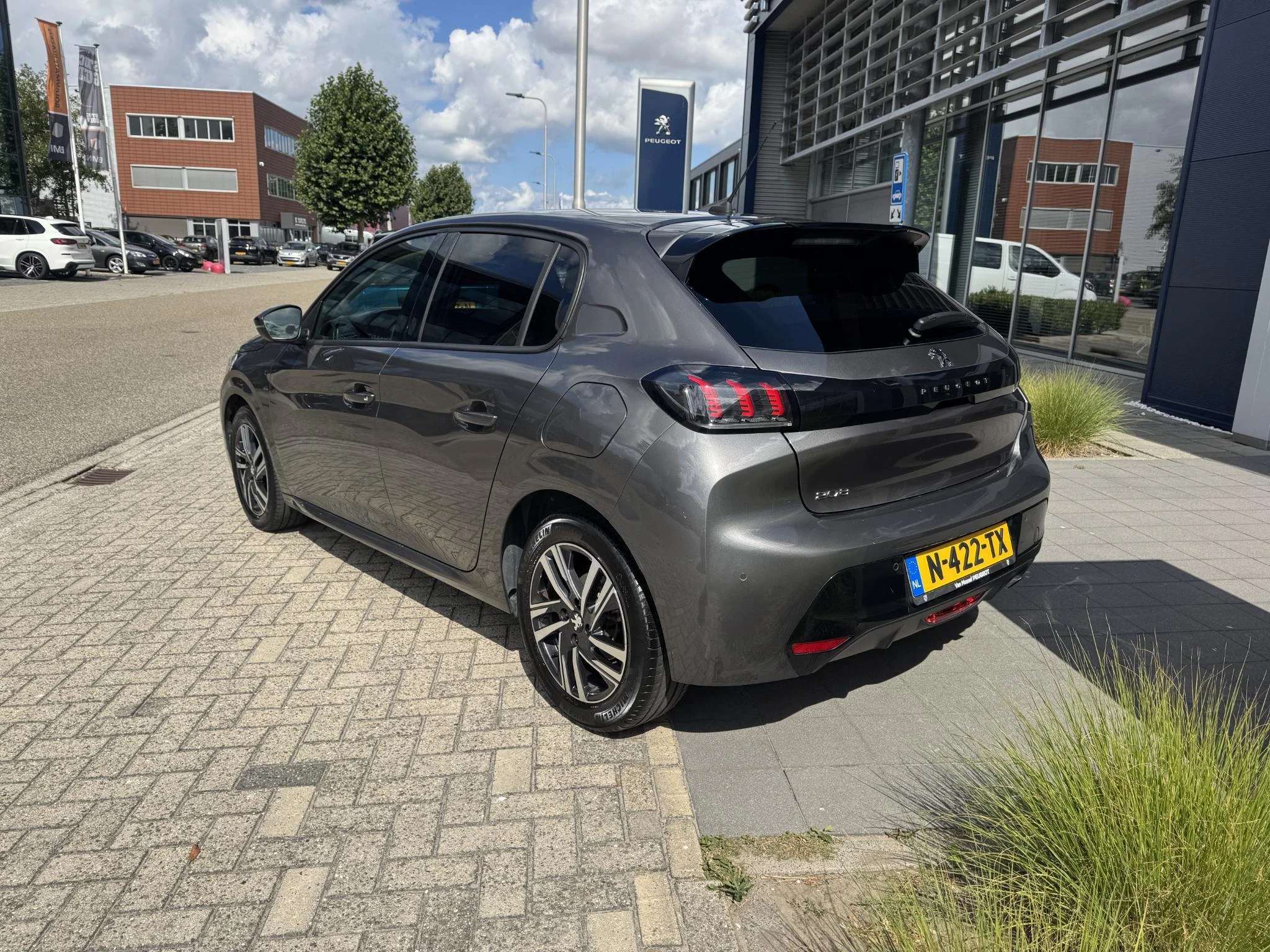 Peugeot-208-image-3