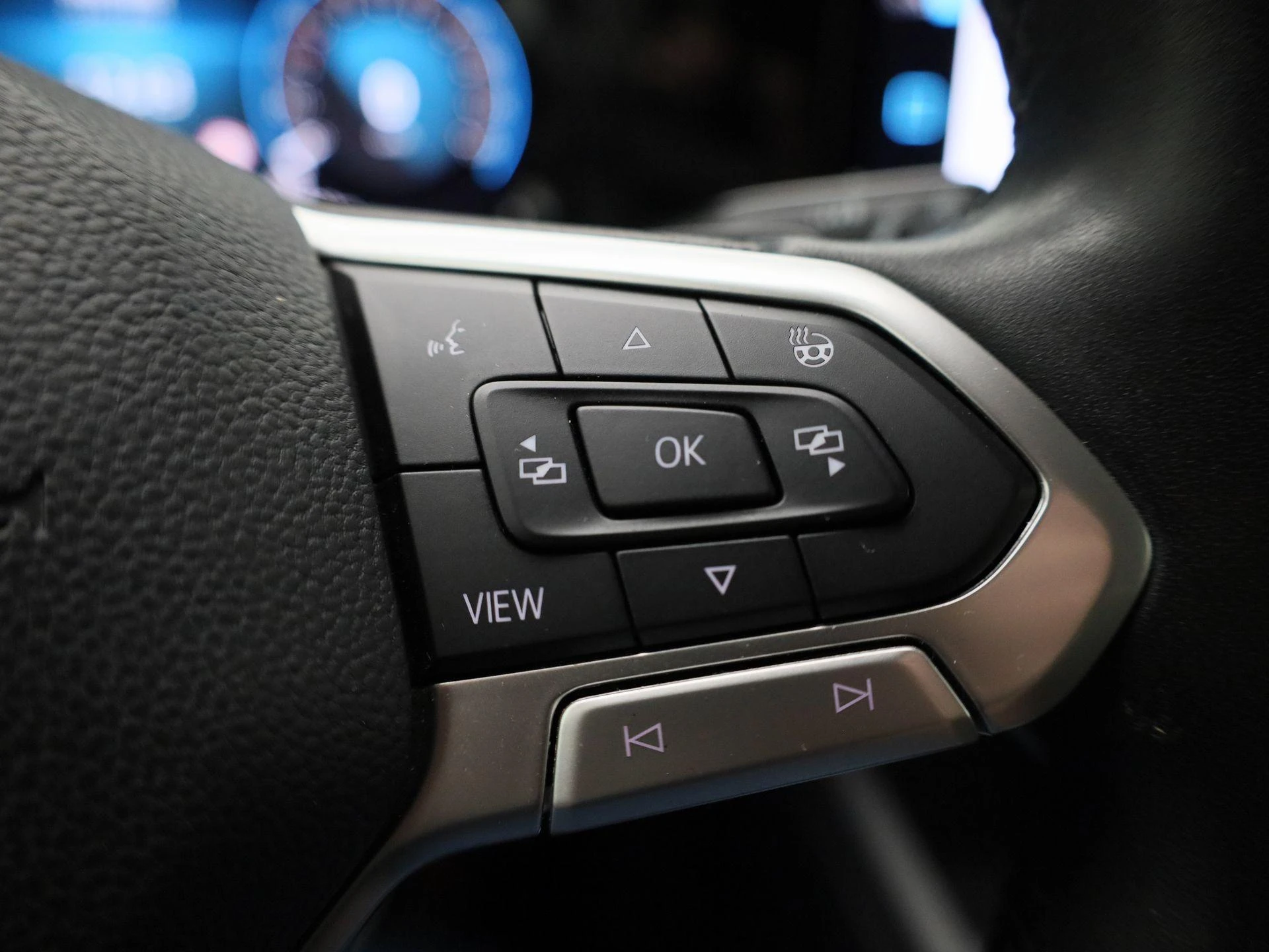 Volkswagen-Golf-image-15