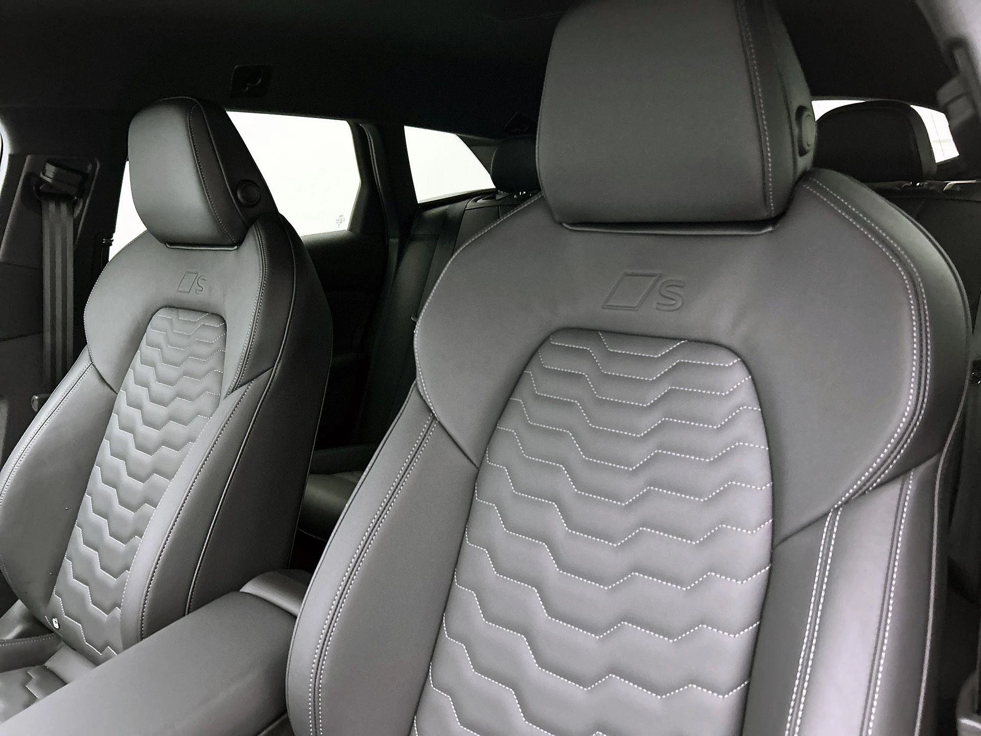 Audi A6 Avant e-tron S edition 83 kWh
