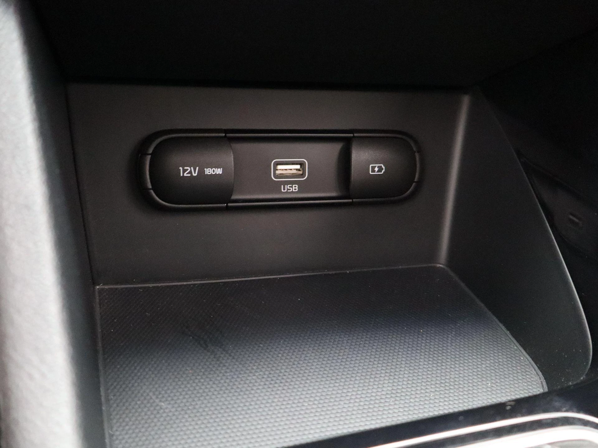 Kia-Niro-image-15