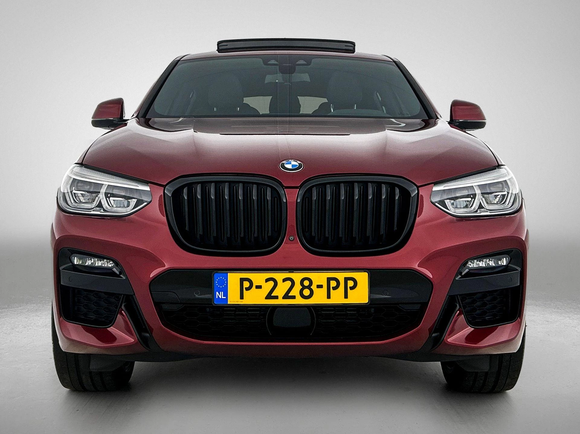 BMW X4 xDrive20i High Executive