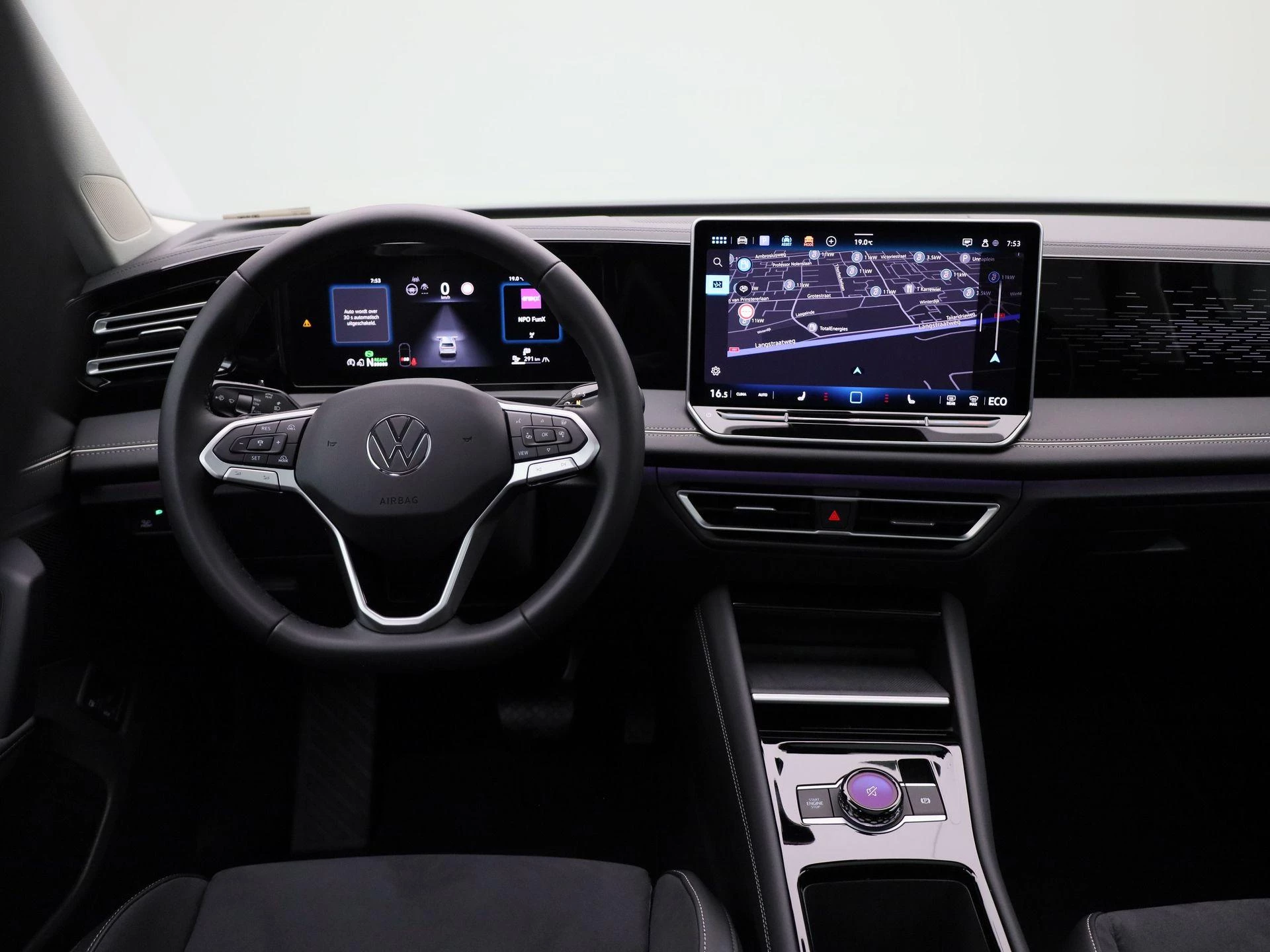 Volkswagen-Tiguan-image-6