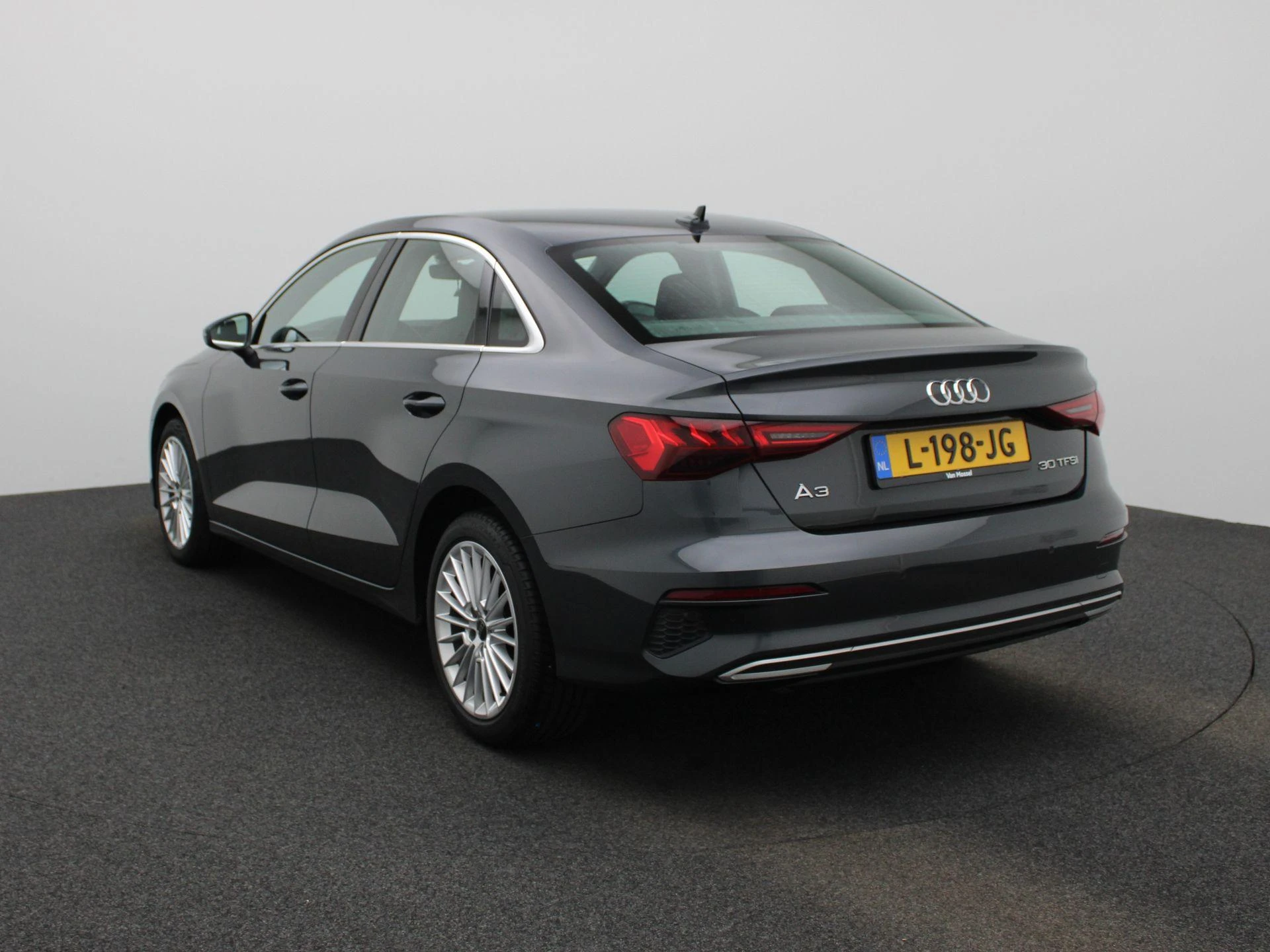 Audi A3 Limousine 30 TFSI Business edition