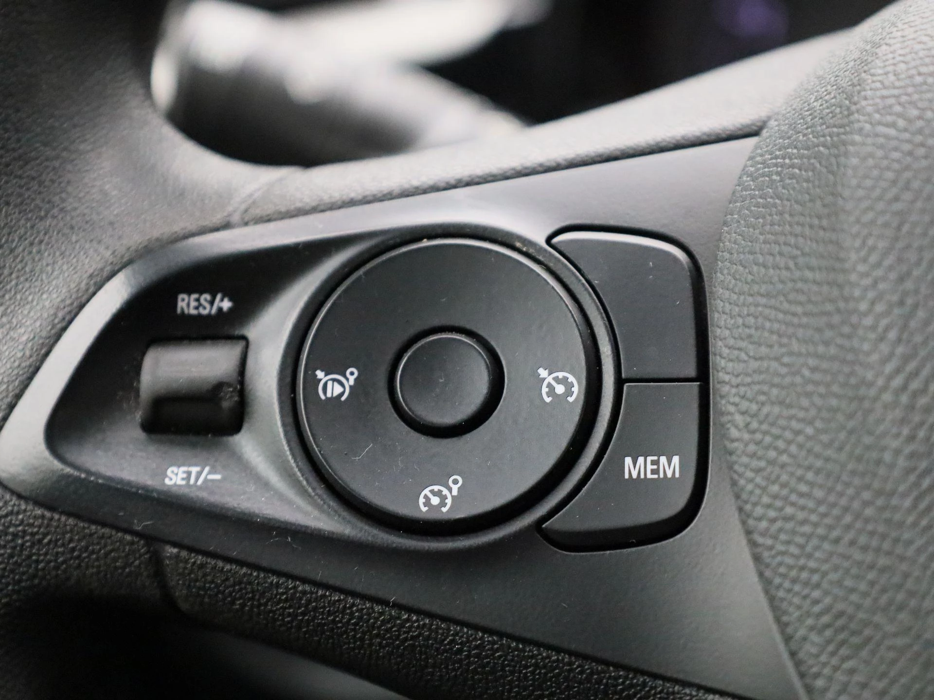 Opel-Corsa-image-9