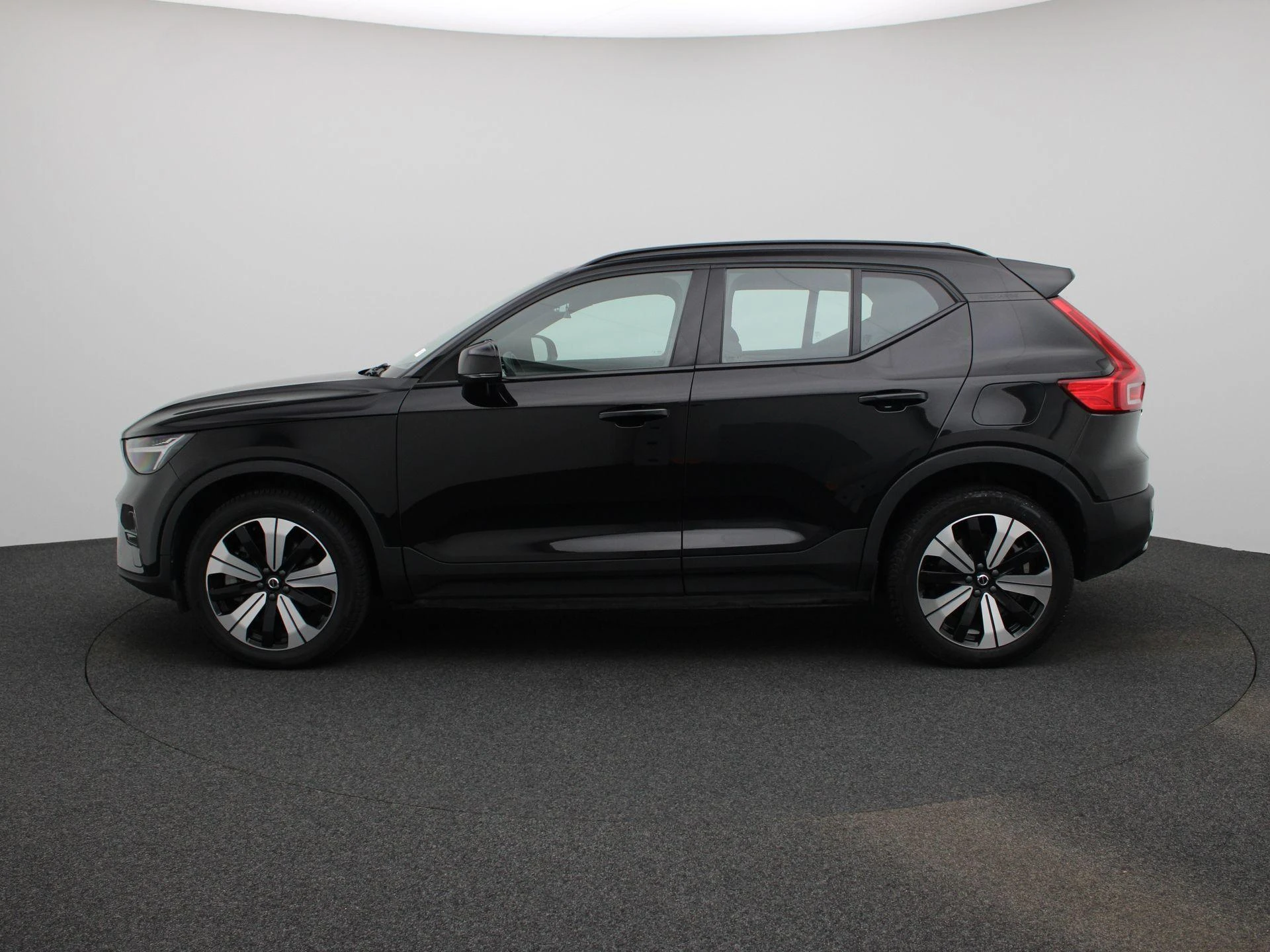 Volvo-XC40-image-5