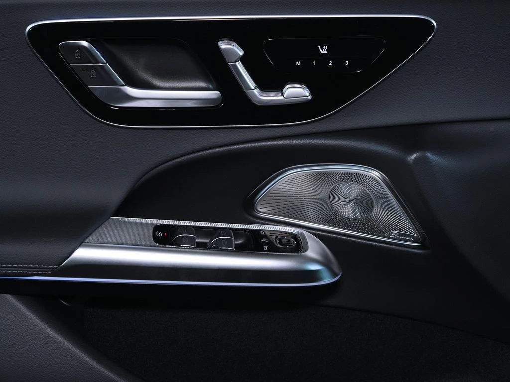 Mercedes-Benz-E-Klasse 200 d-image-7