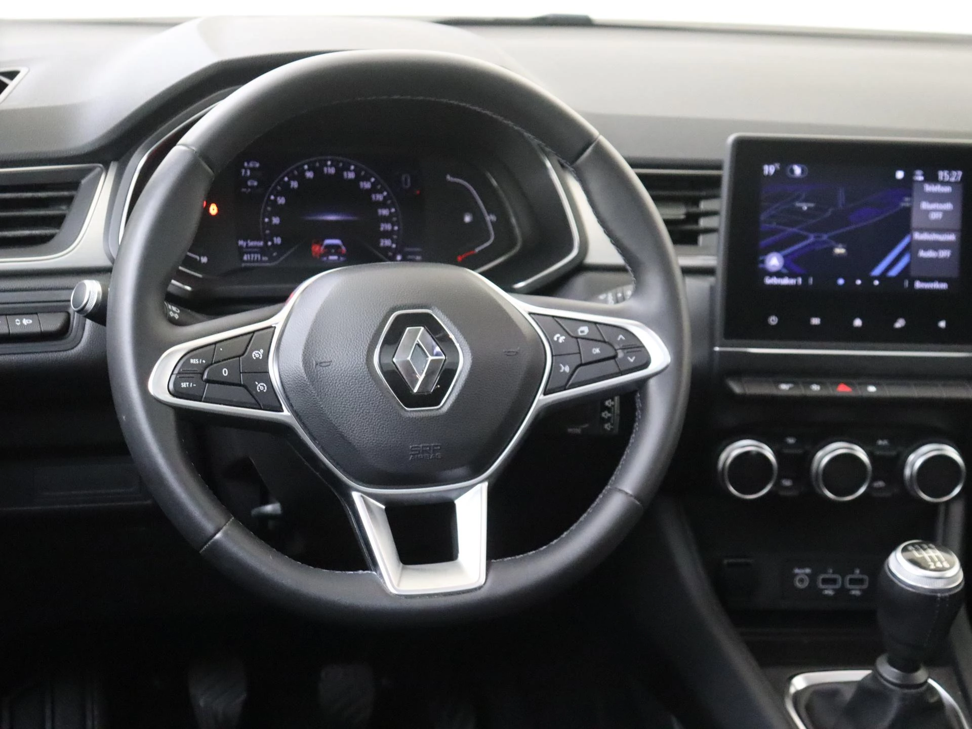 Renault-Captur-image-13