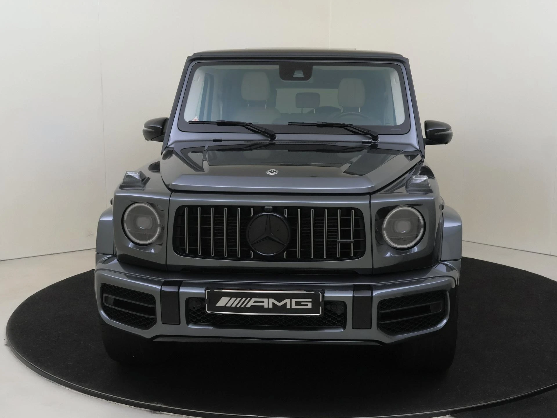 Mercedes-Benz-G-Klasse-image-7
