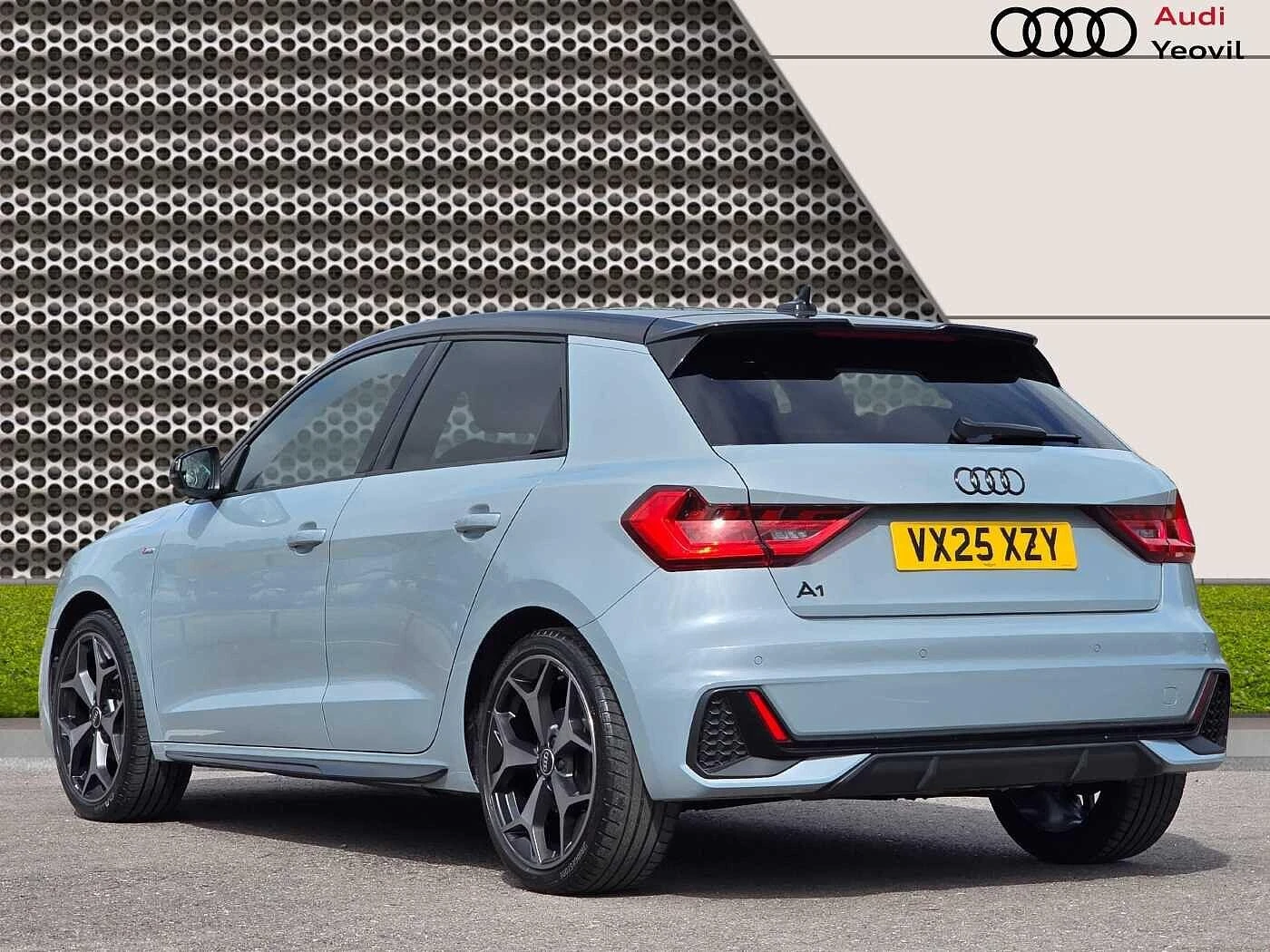 Audi-A1 Sportback-image-2