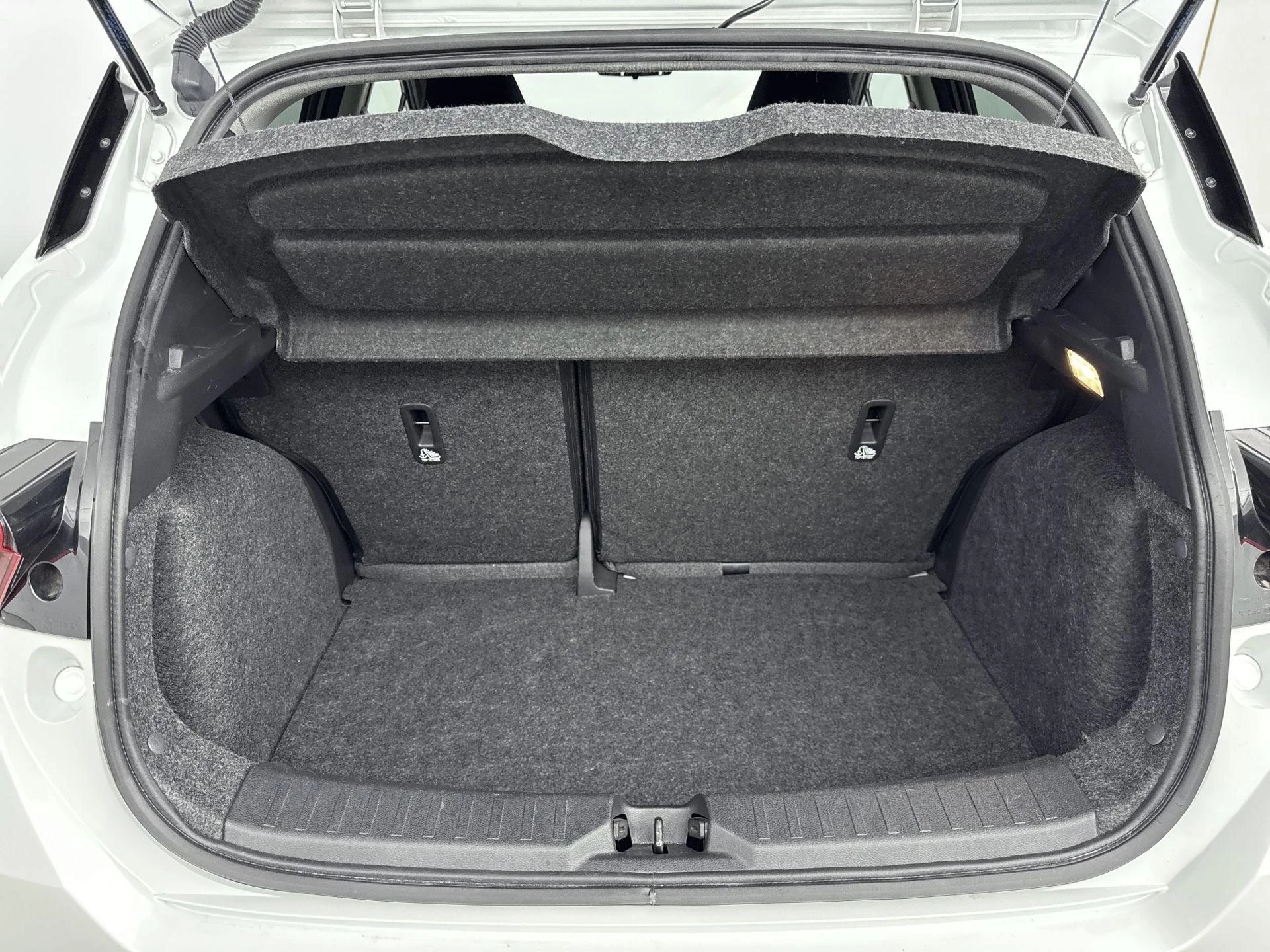Nissan-Micra-image-25