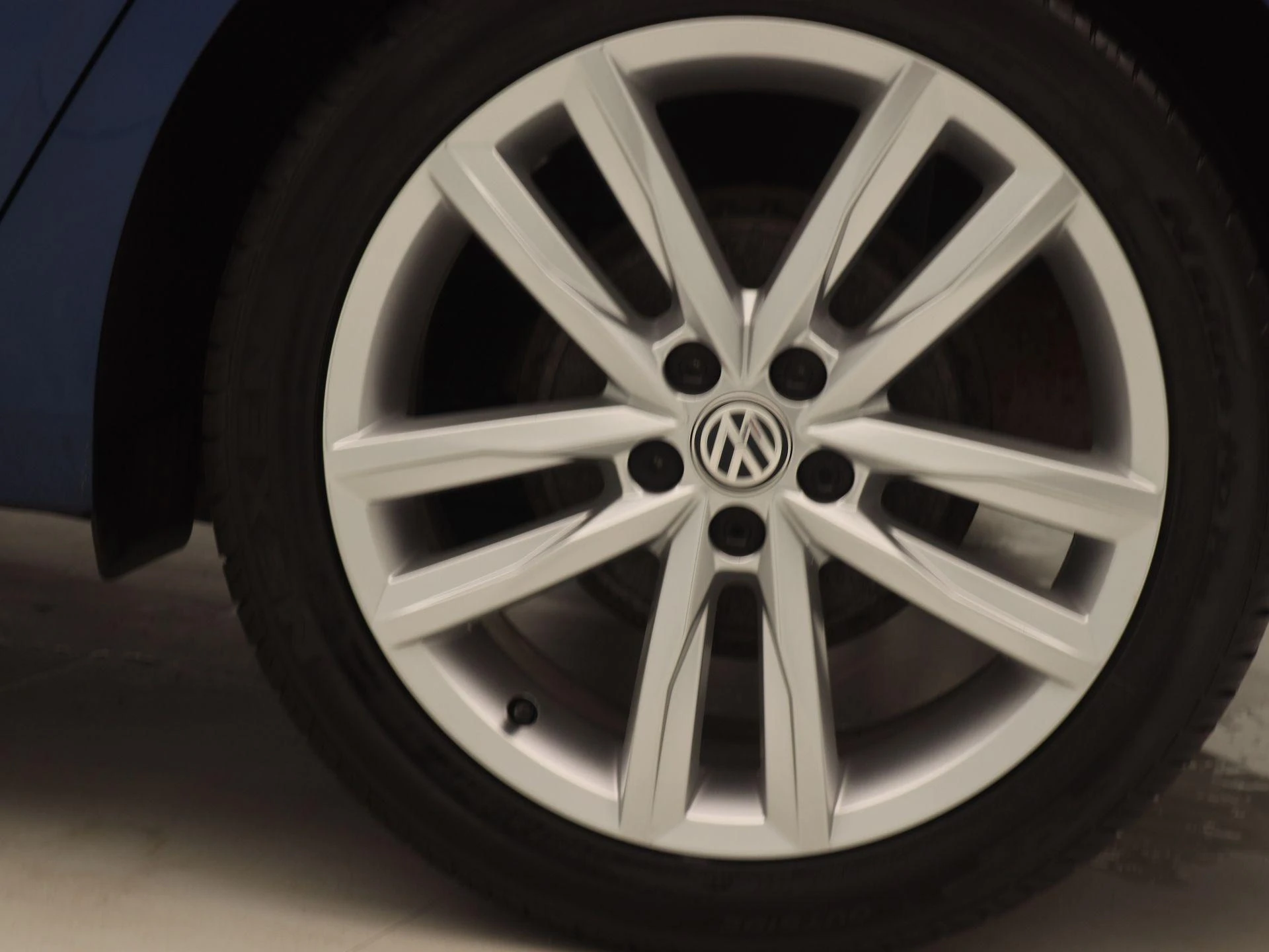 Volkswagen-Polo-image-15