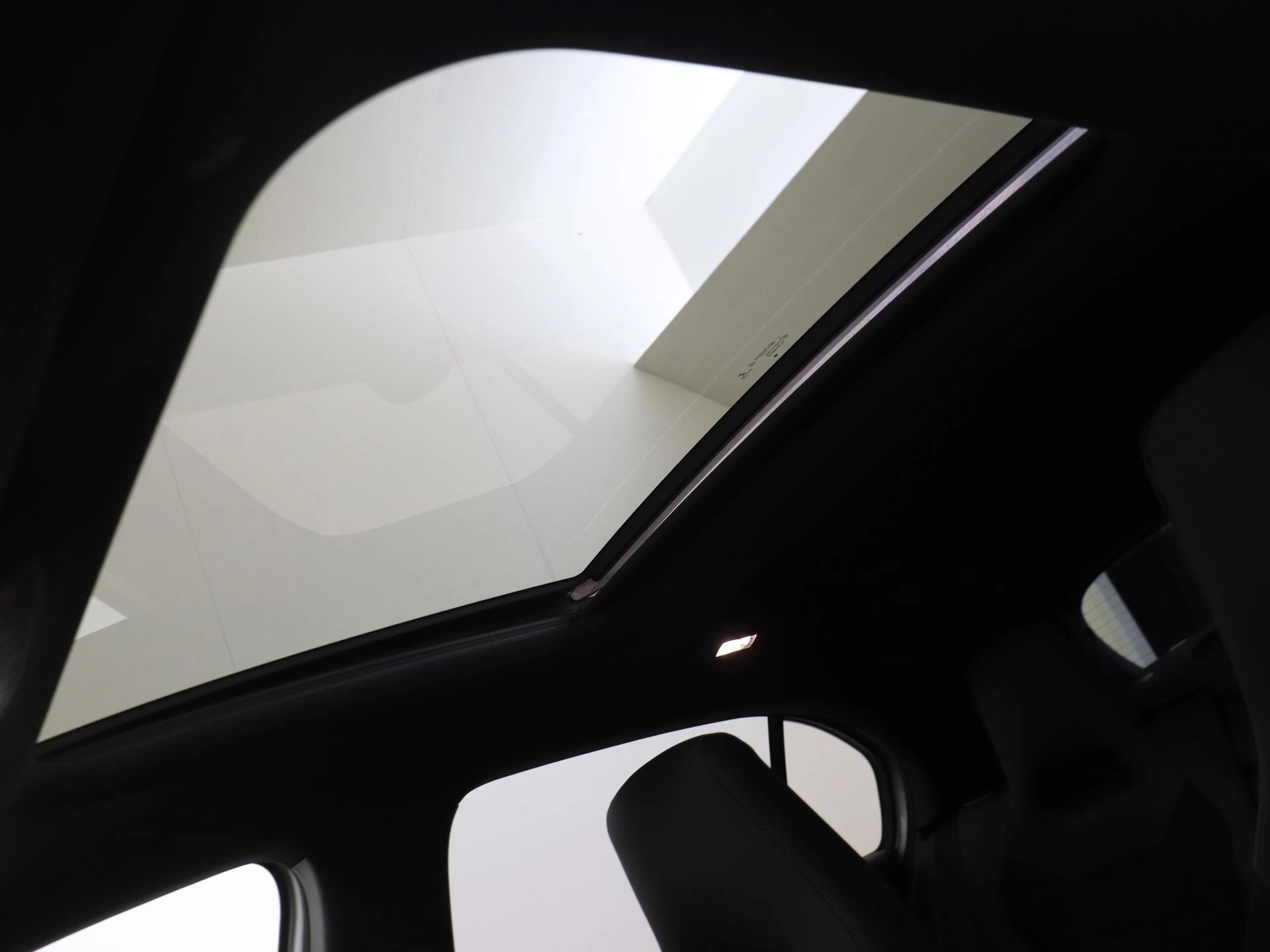 Mercedes-Benz A-Klasse 250 e Premium Plus