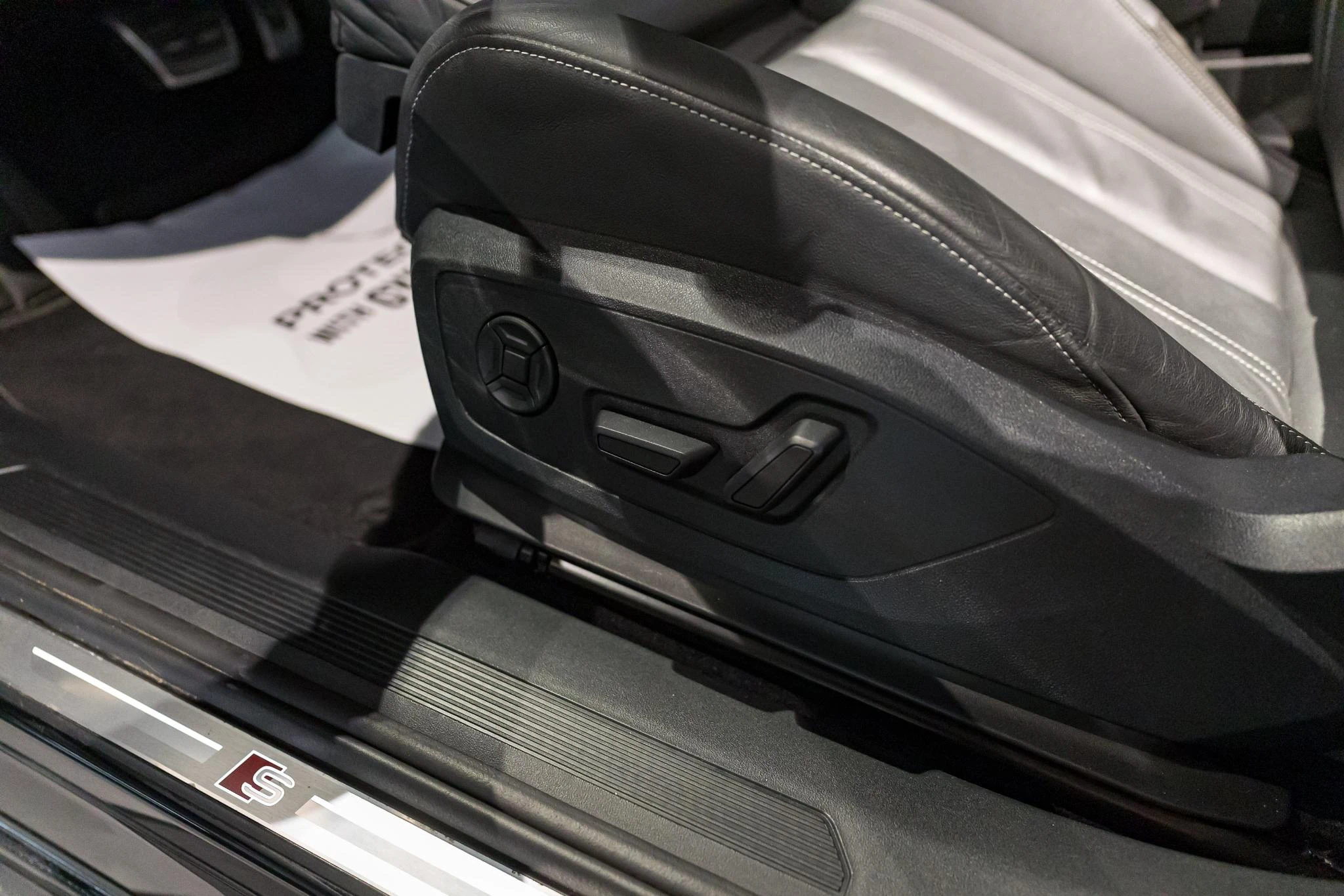 Audi-Q4 Sportback e-tron-image-24
