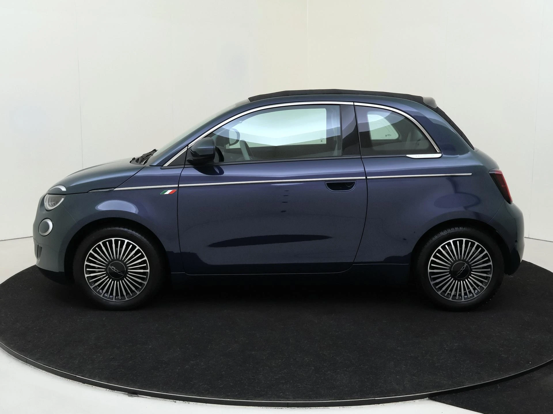 Fiat-500C-image-7