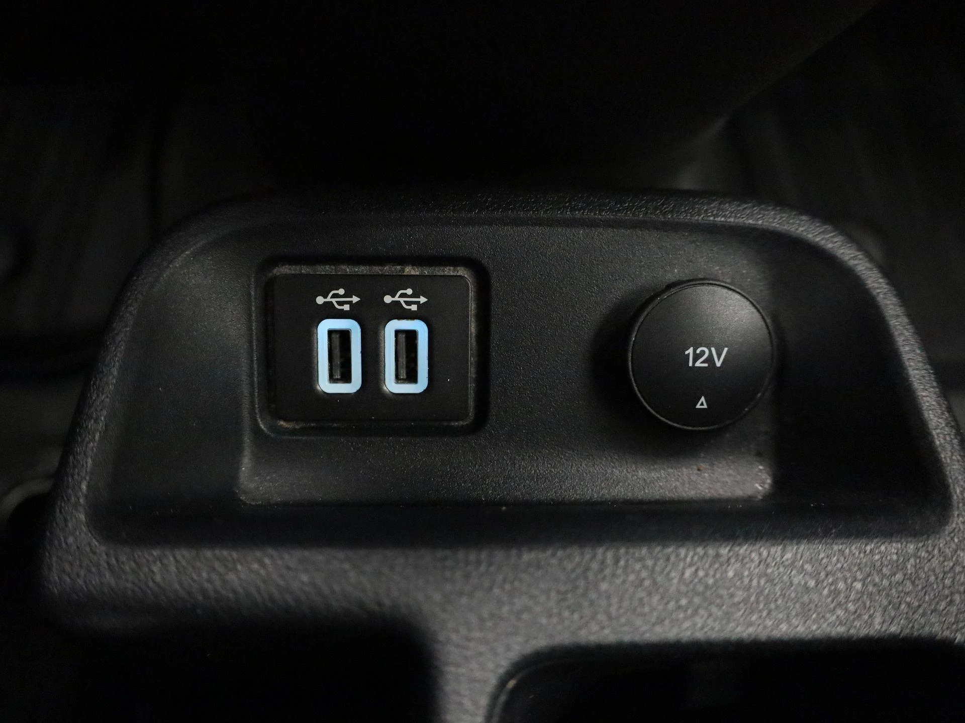 Ford Transit Connect 1.5 EcoBlue L2 Sport