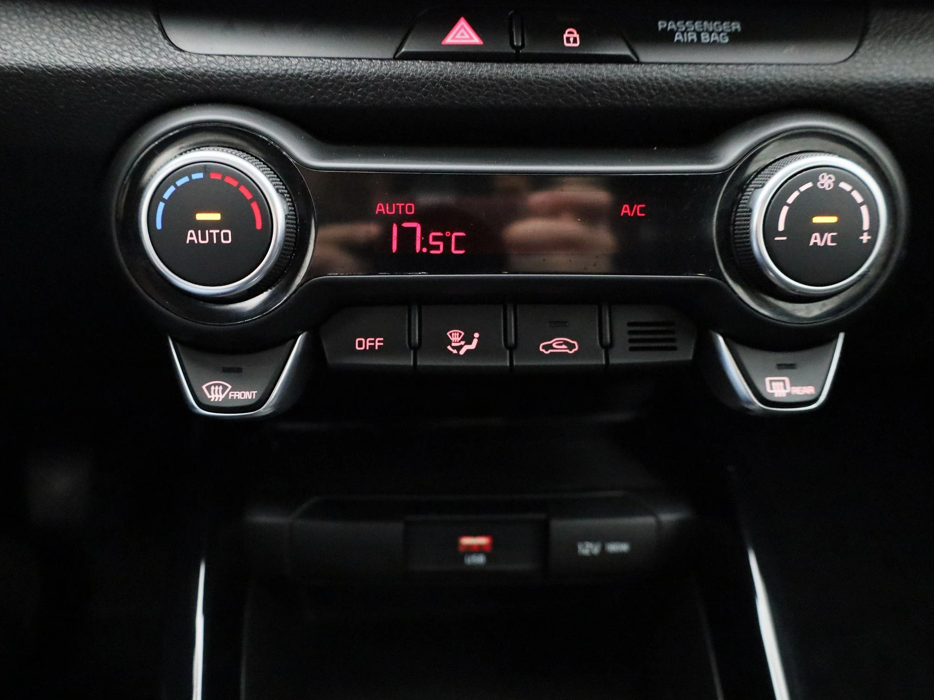 Kia-Stonic-image-22