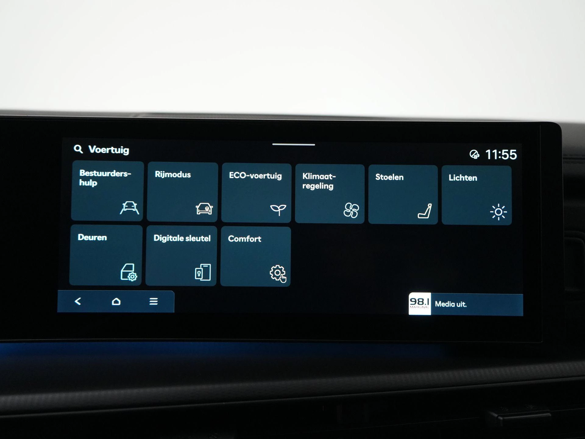 Hyundai-Santa Fe-image-23