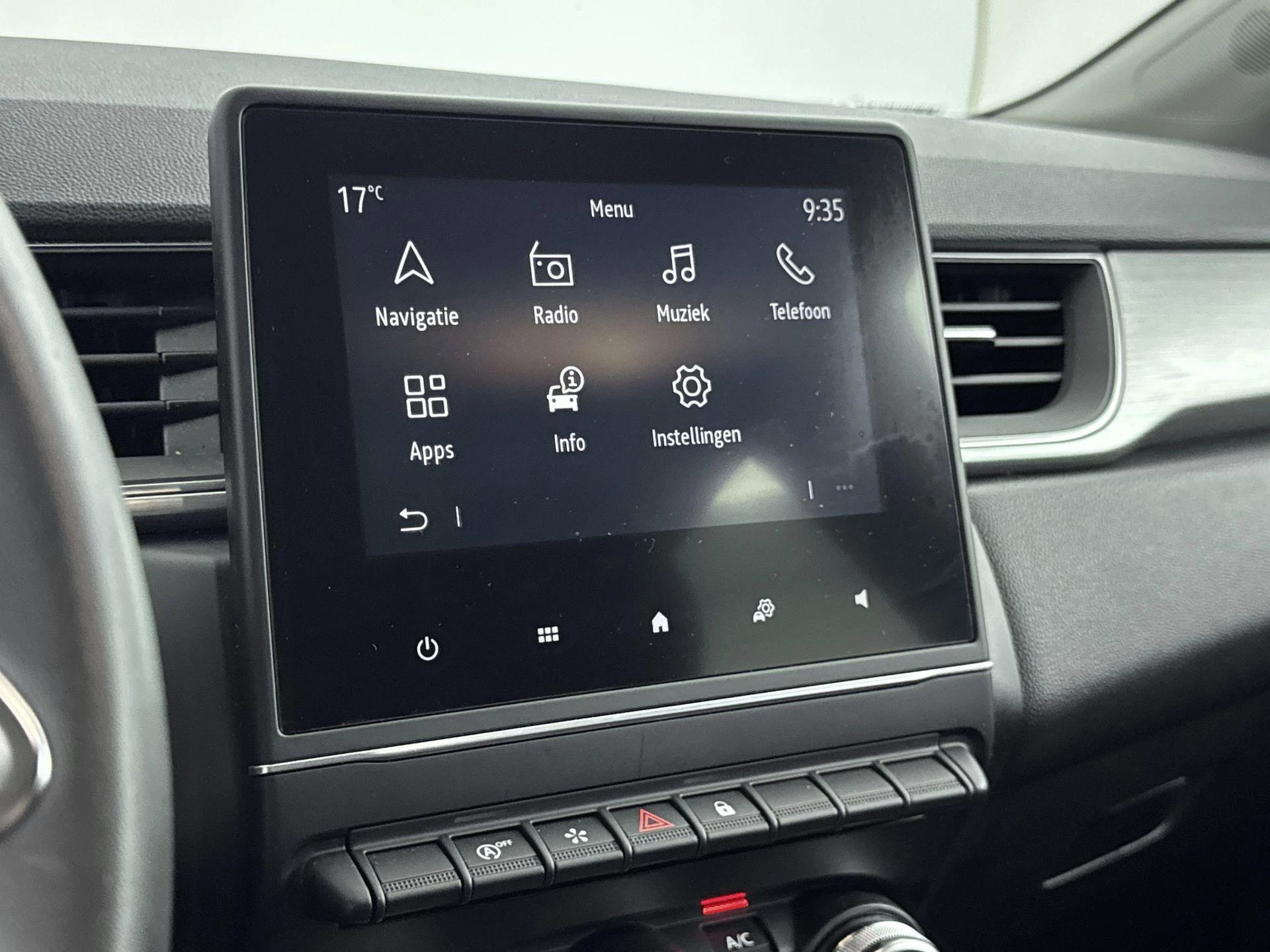 Renault-Captur-image-11