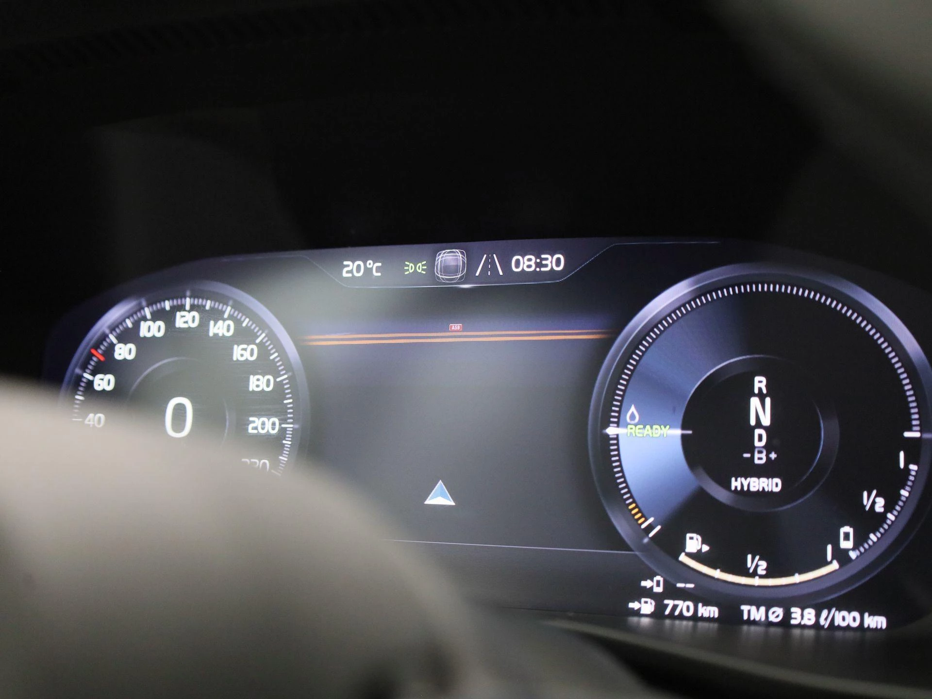 Volvo-XC40-image-21