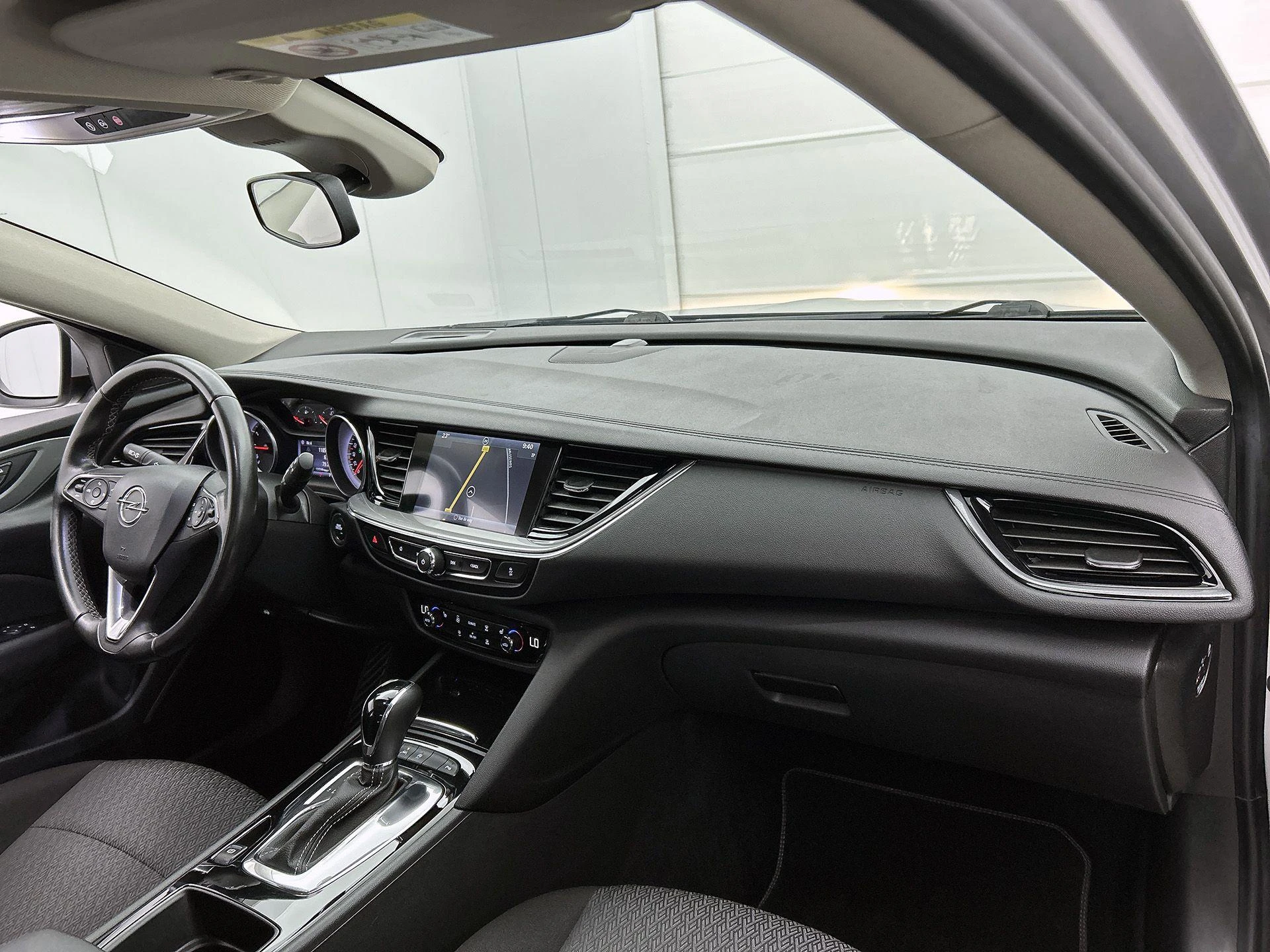 Opel-Insignia-image-17