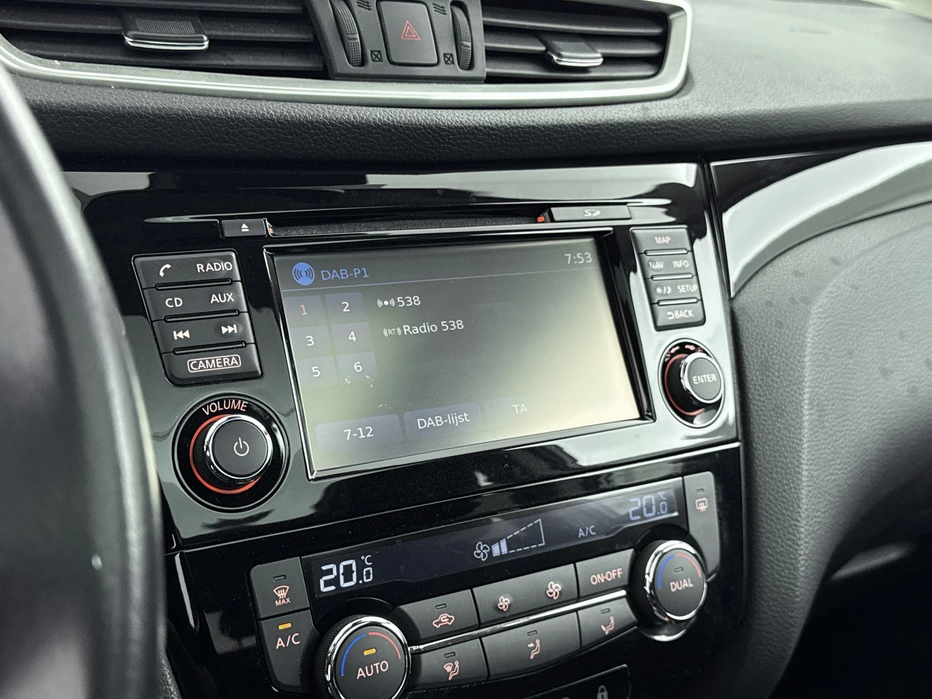 Nissan-QASHQAI-image-6