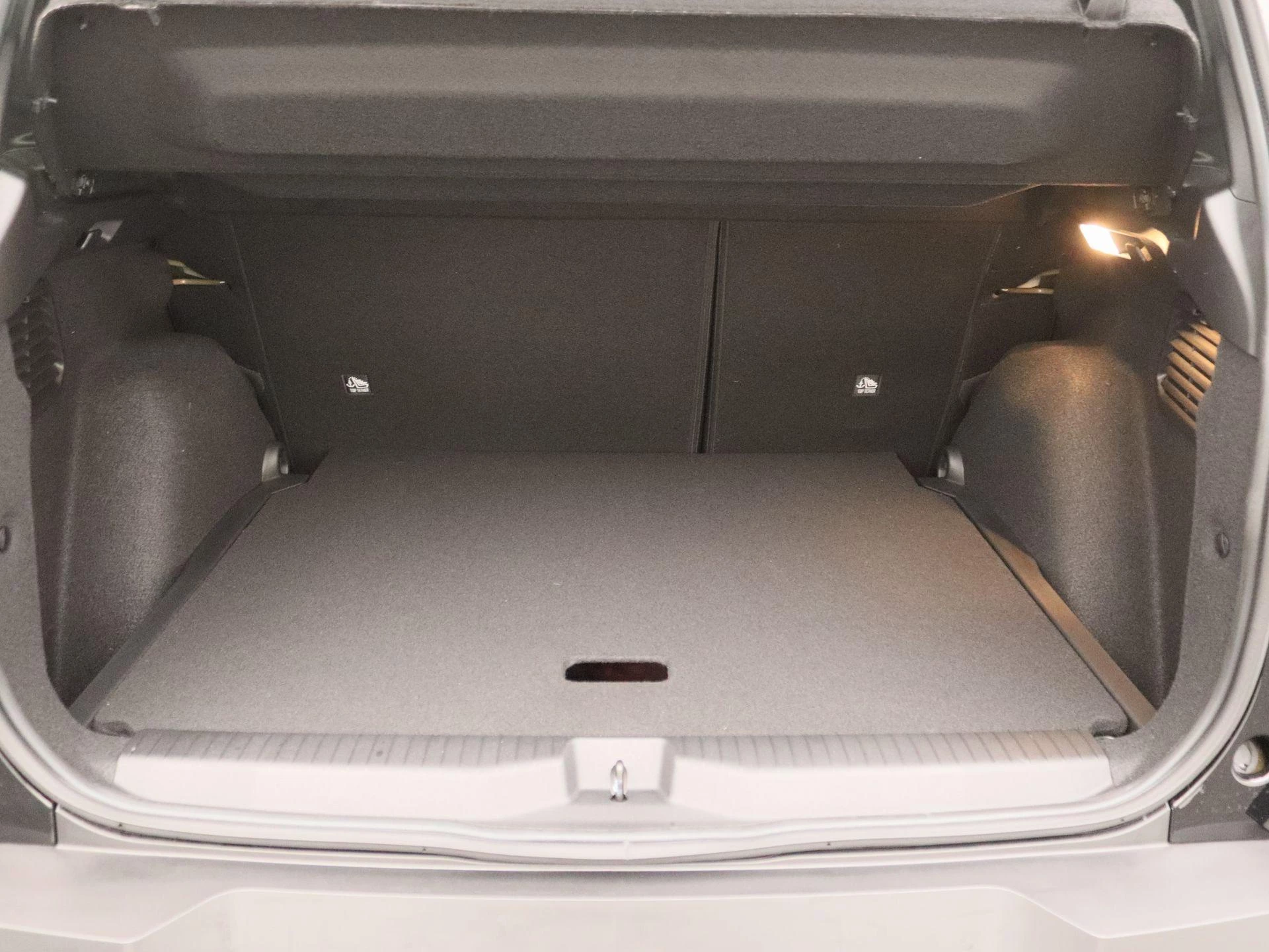 Opel-Frontera-image-15