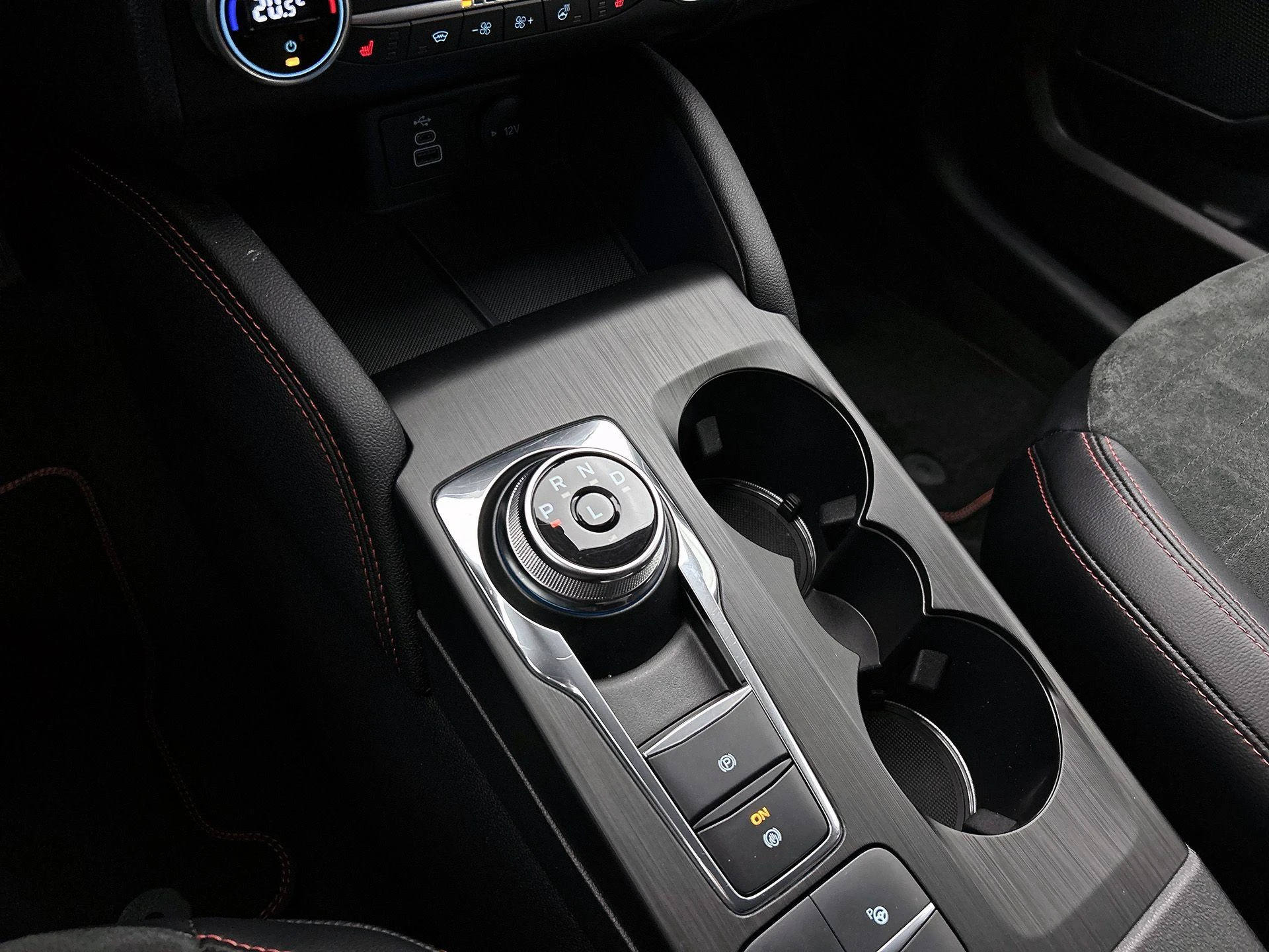 Ford-Kuga-image-30