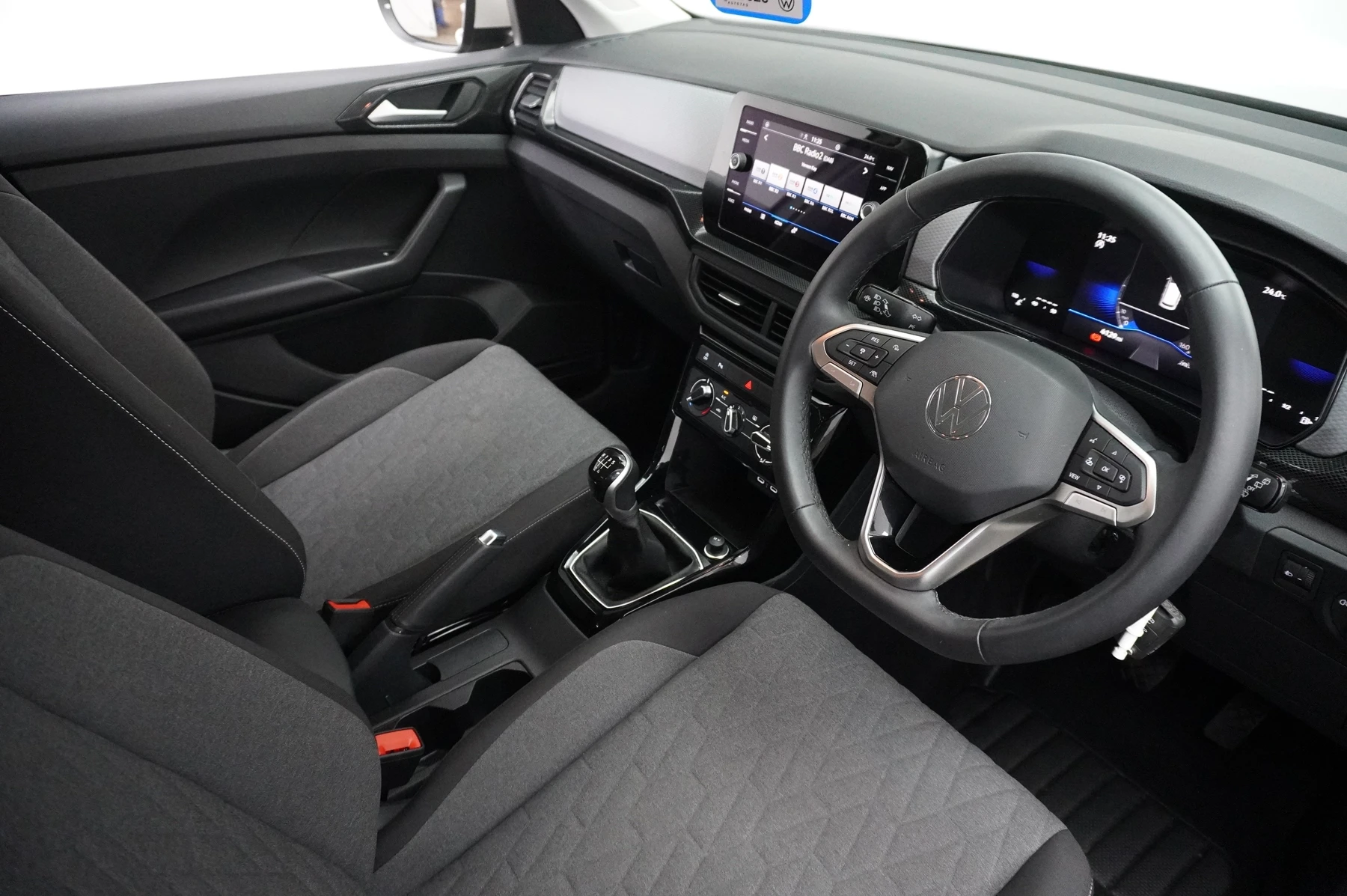 Volkswagen-T-Cross-image-5