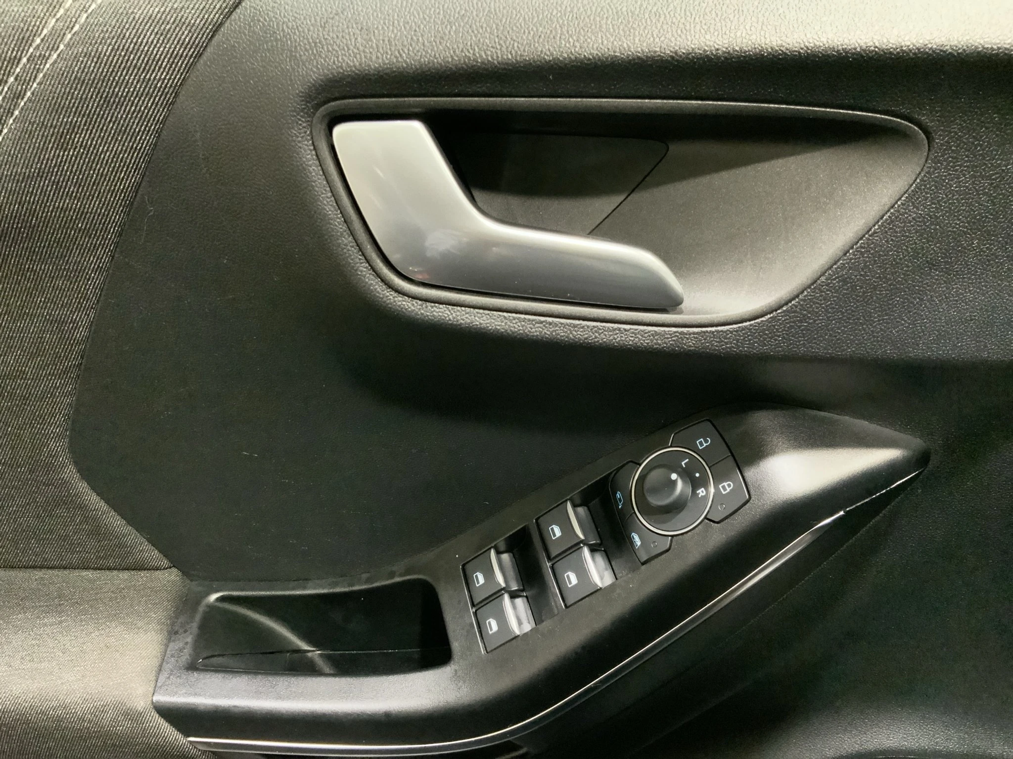 Ford-Puma-image-15