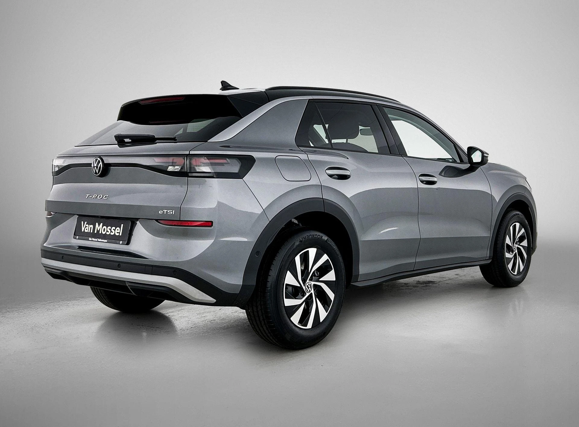 Volkswagen-T-Roc-image-3