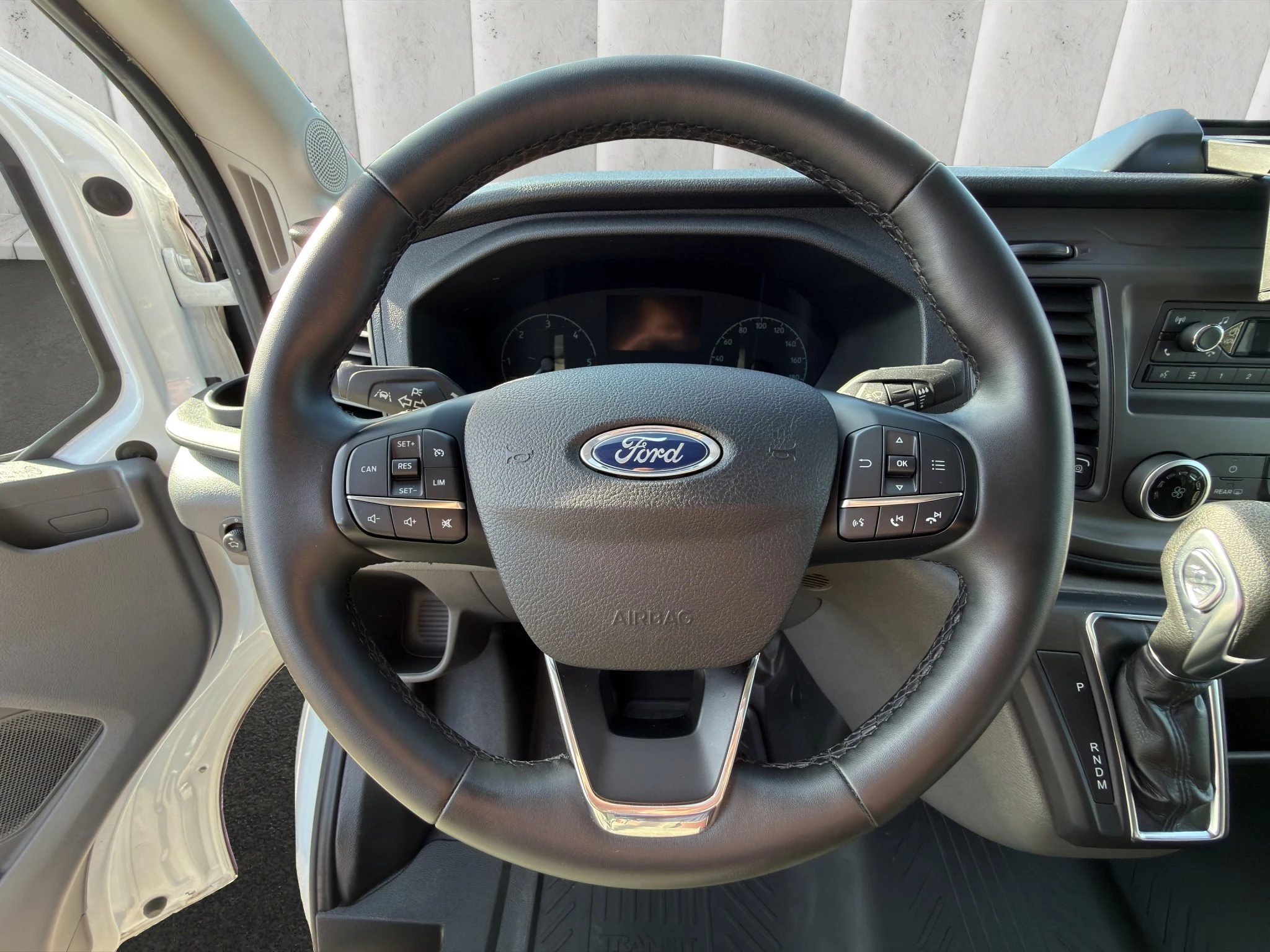 Ford-Transit-image-12