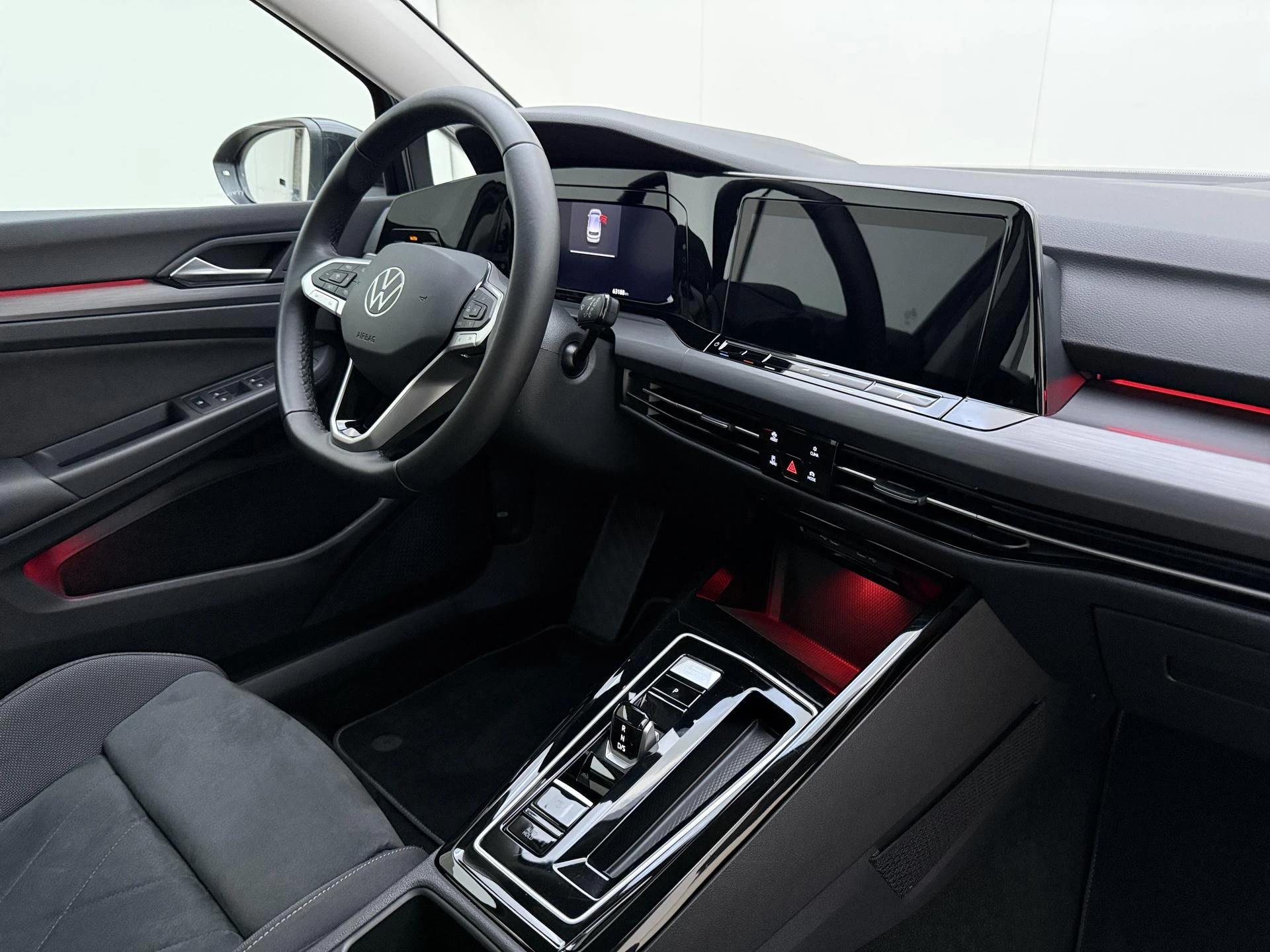 Volkswagen-Golf-image-10
