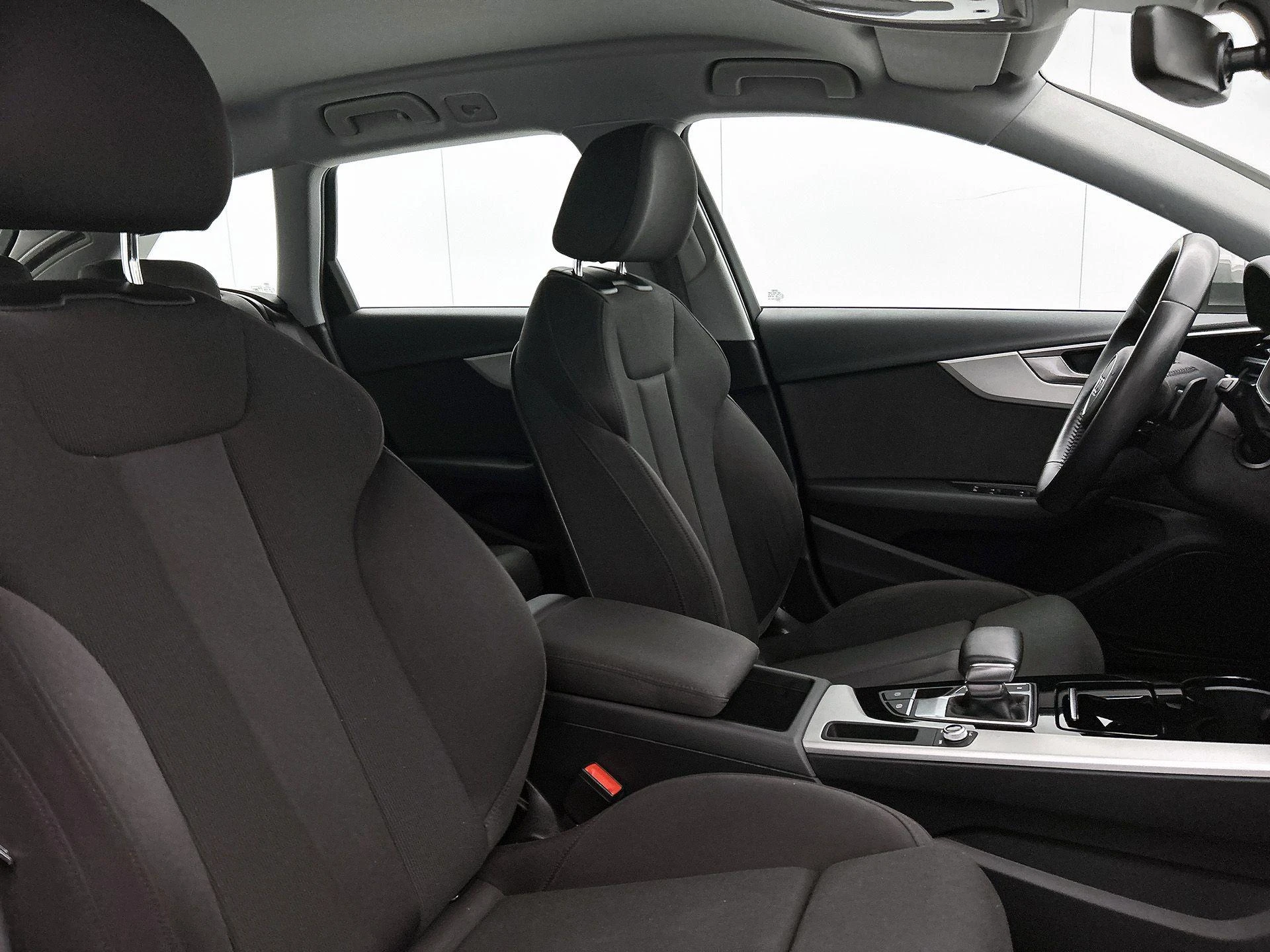 Audi-A4-image-32