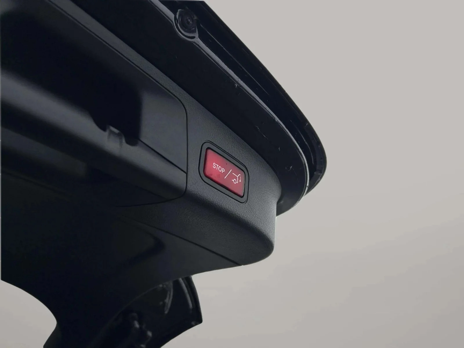 Mercedes-Benz-EQA-image-21