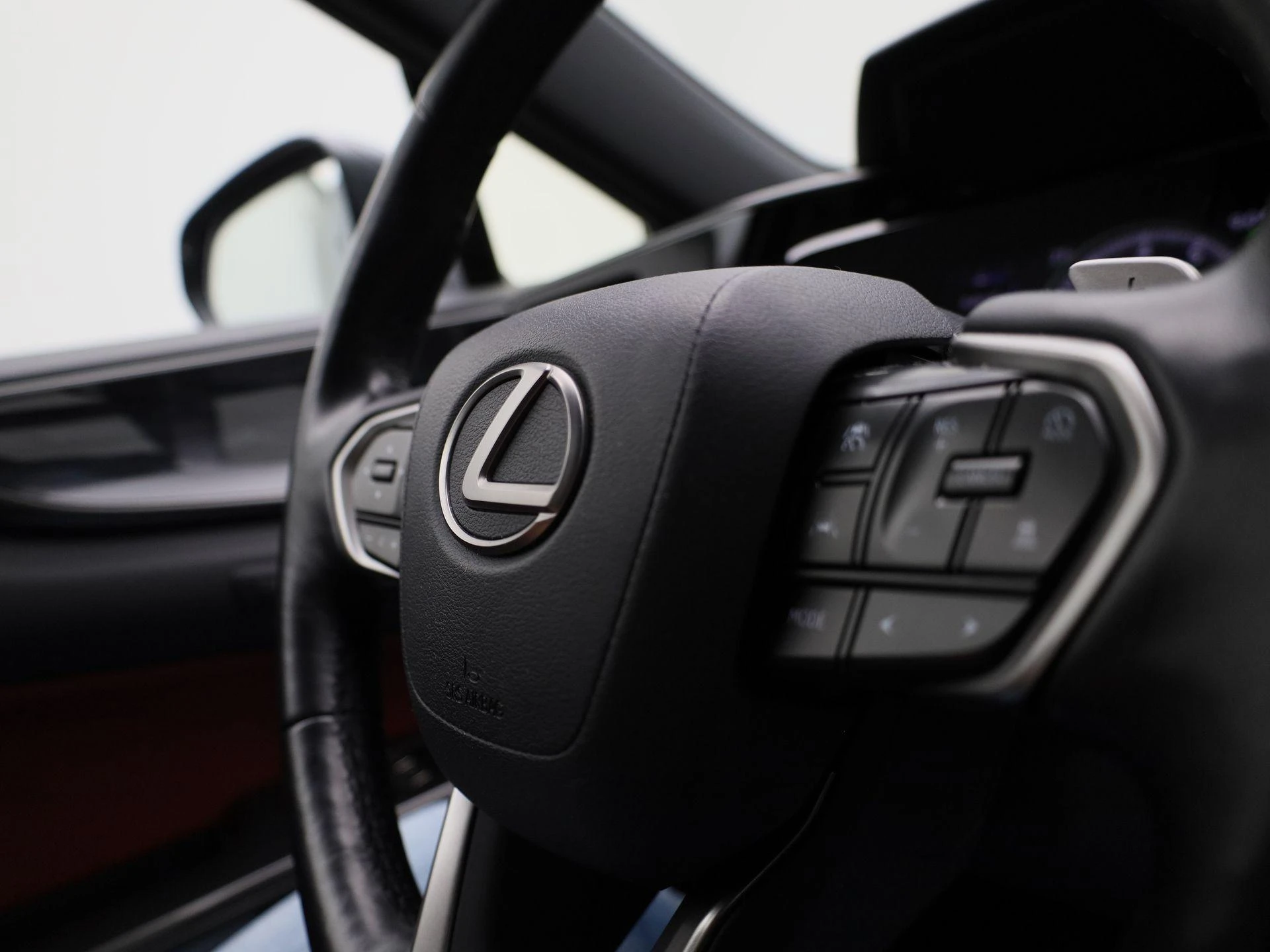 Lexus-NX-image-30
