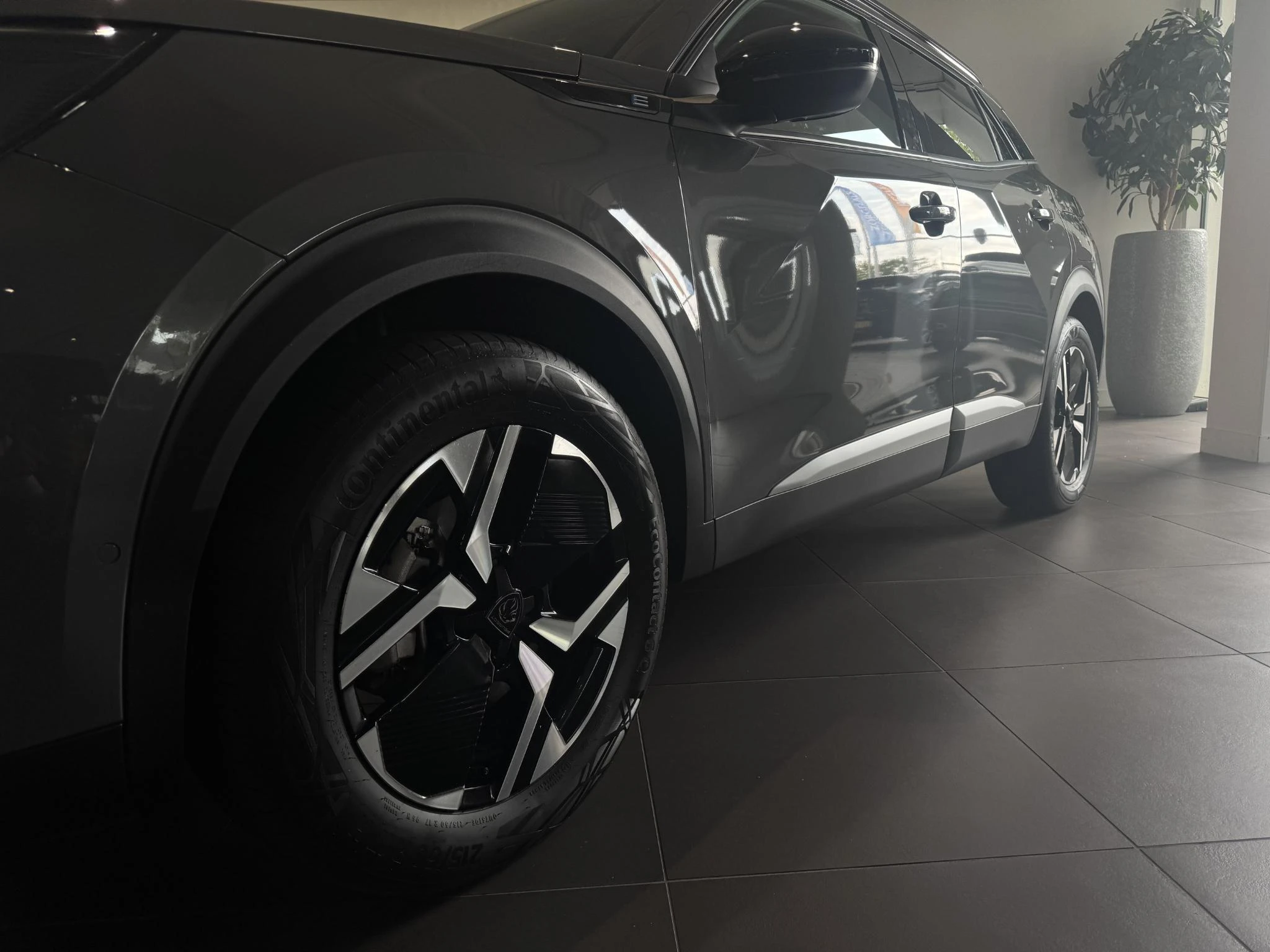 Peugeot e-2008 EV Allure Avantage 54 kWh