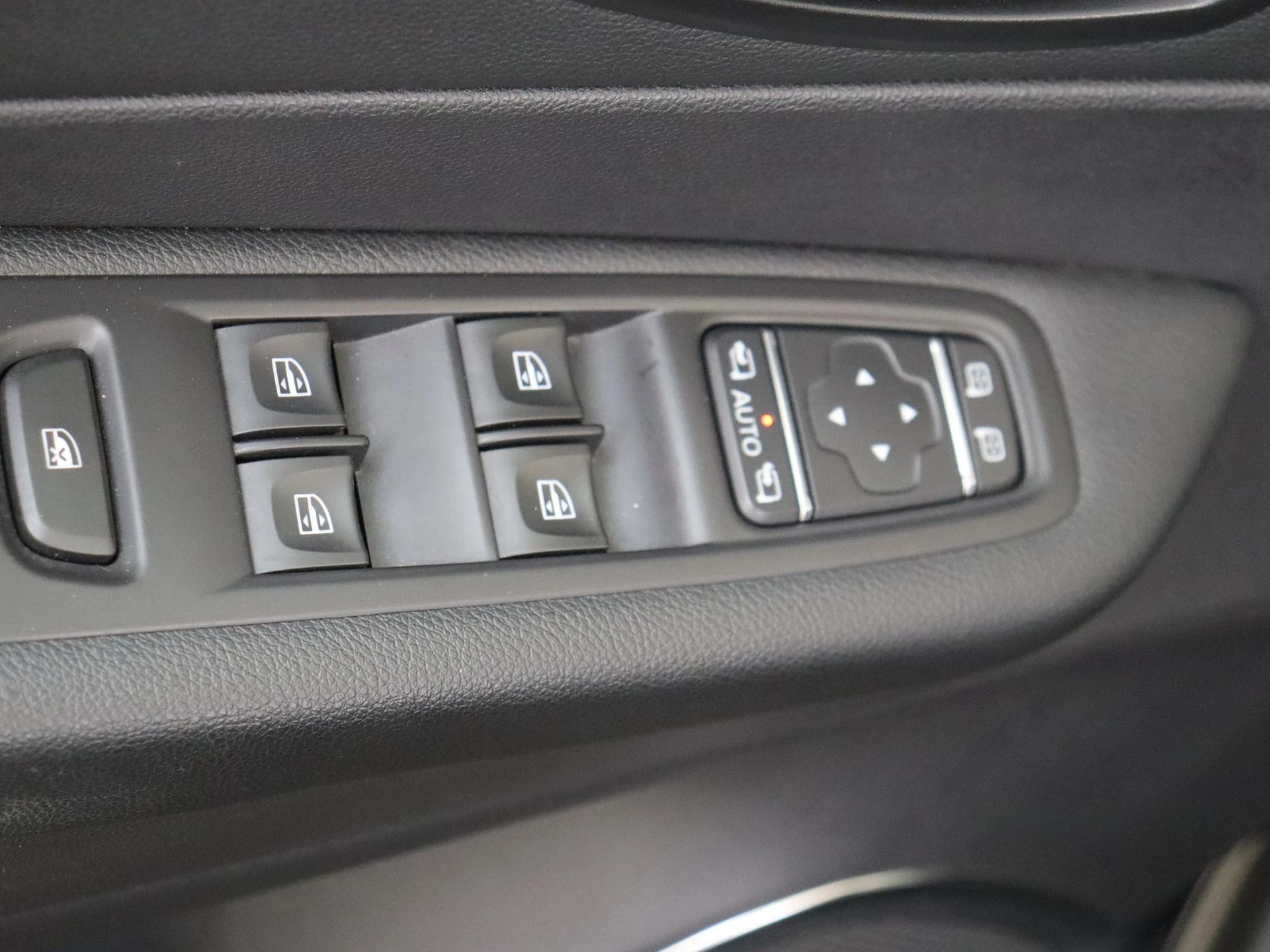 Renault-Captur-image-28