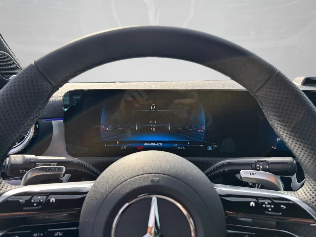Mercedes-AMG-A-Klasse 45-image-5