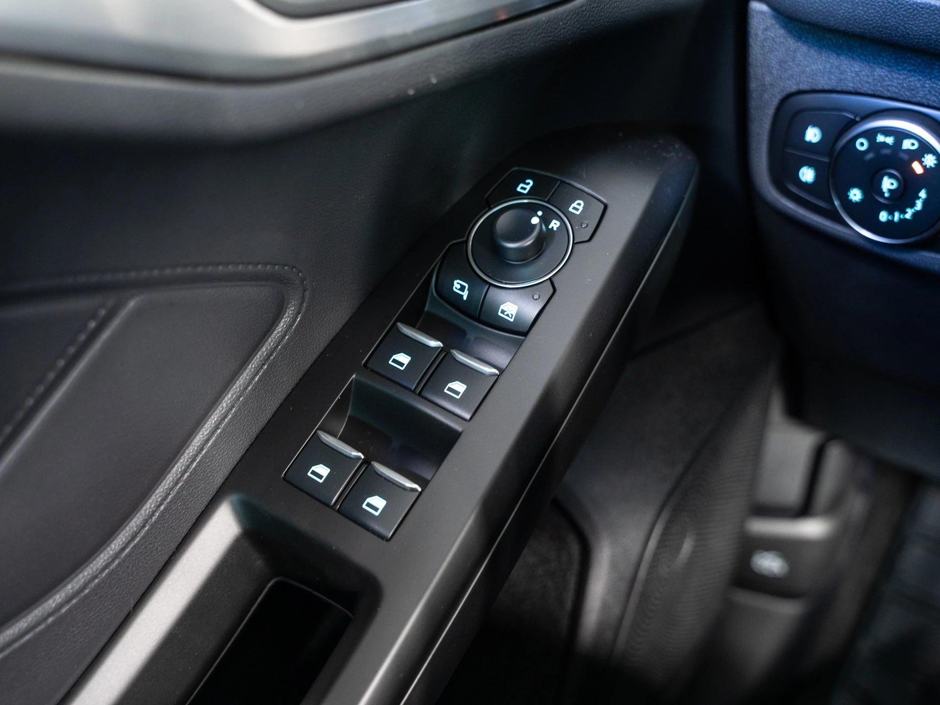 Ford Focus Titanium Edition Limousine Automatik *HEZ Aktion*