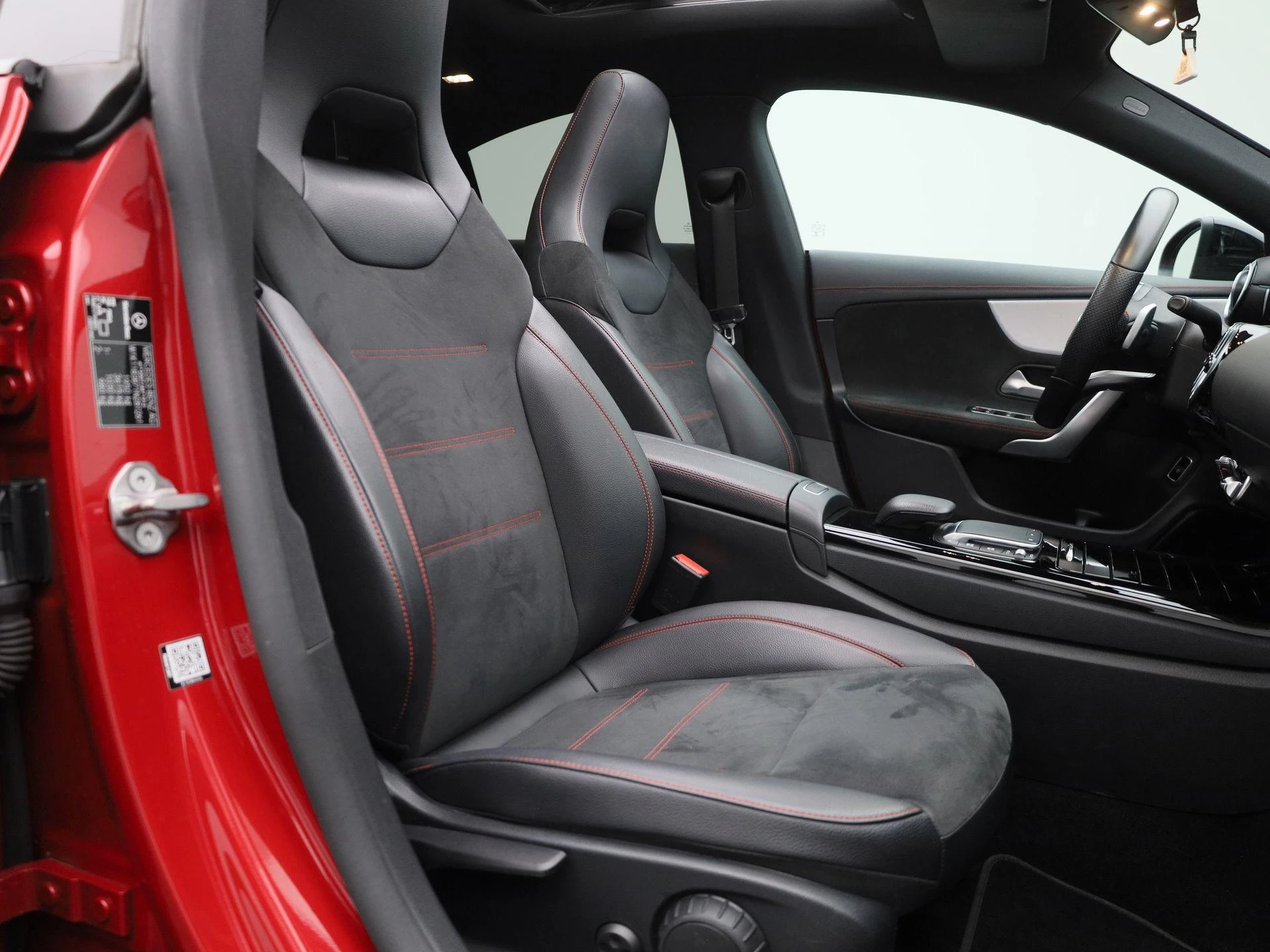 Mercedes-Benz CLA 200 Business Solution AMG