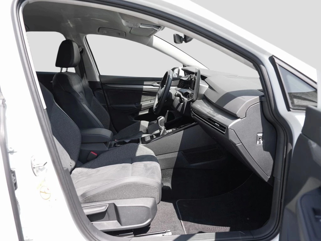 Volkswagen Golf VIII 1.5 TSI Style /Navi/LED/RFK/ACC