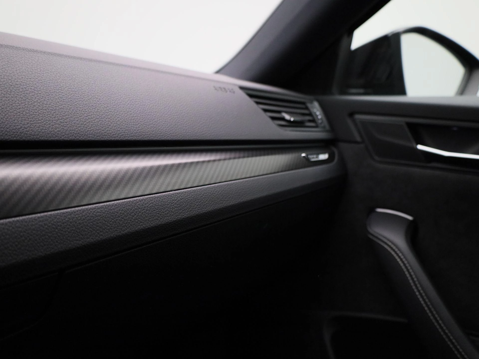 Škoda Superb Combi 1.4 TSI iV Sportline Business
