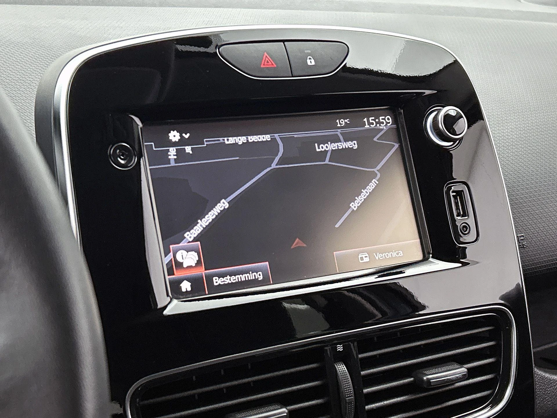 Renault-Clio-image-9