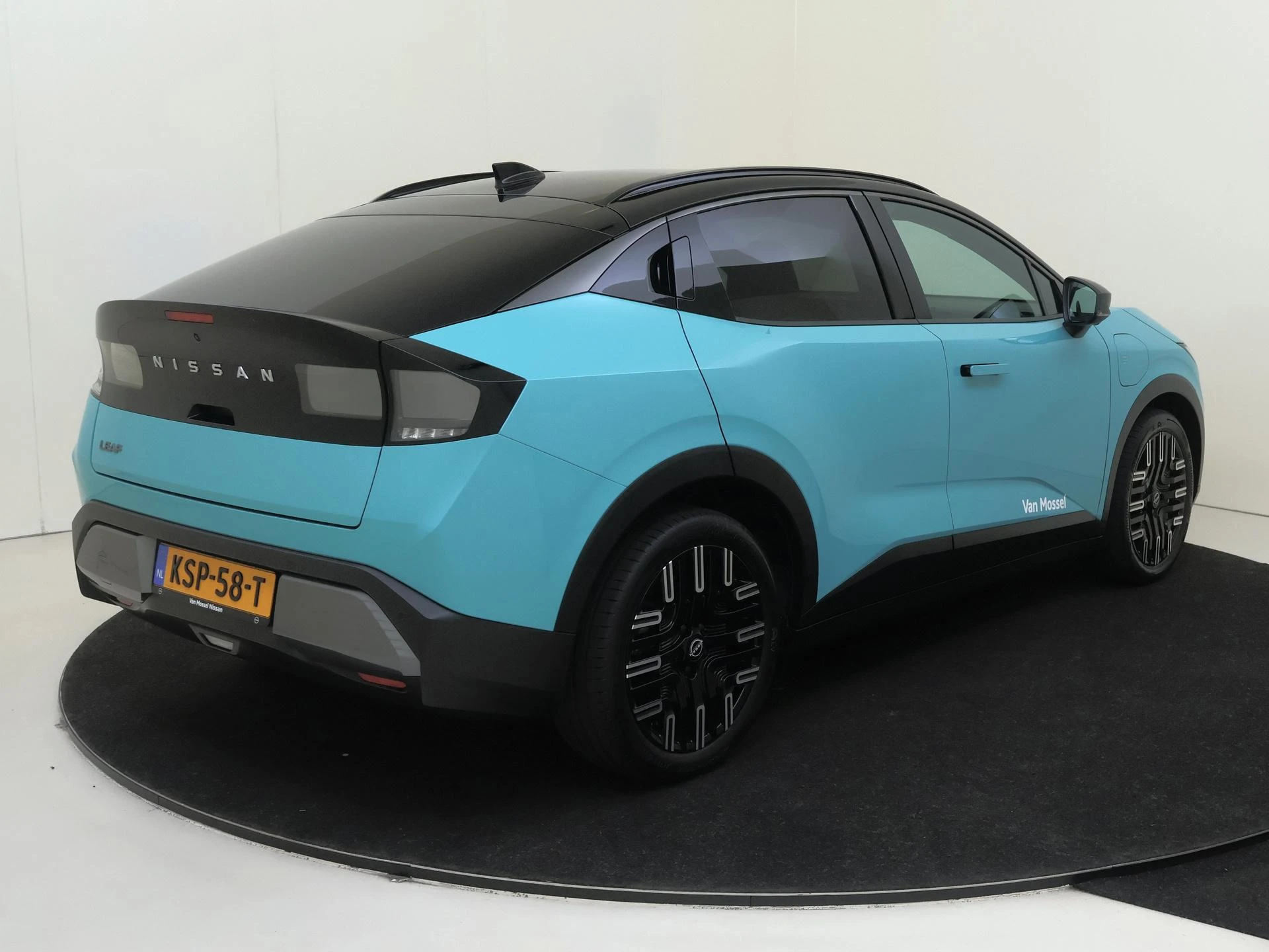 Nissan-Leaf-image-3