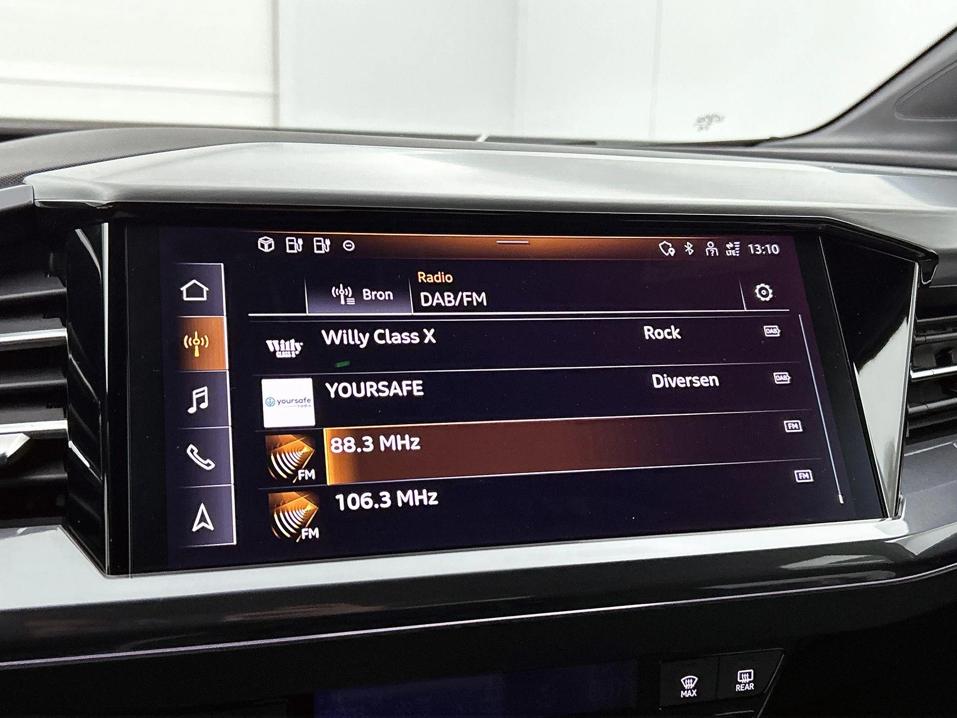 Audi-Q4 Sportback e-tron-image-18